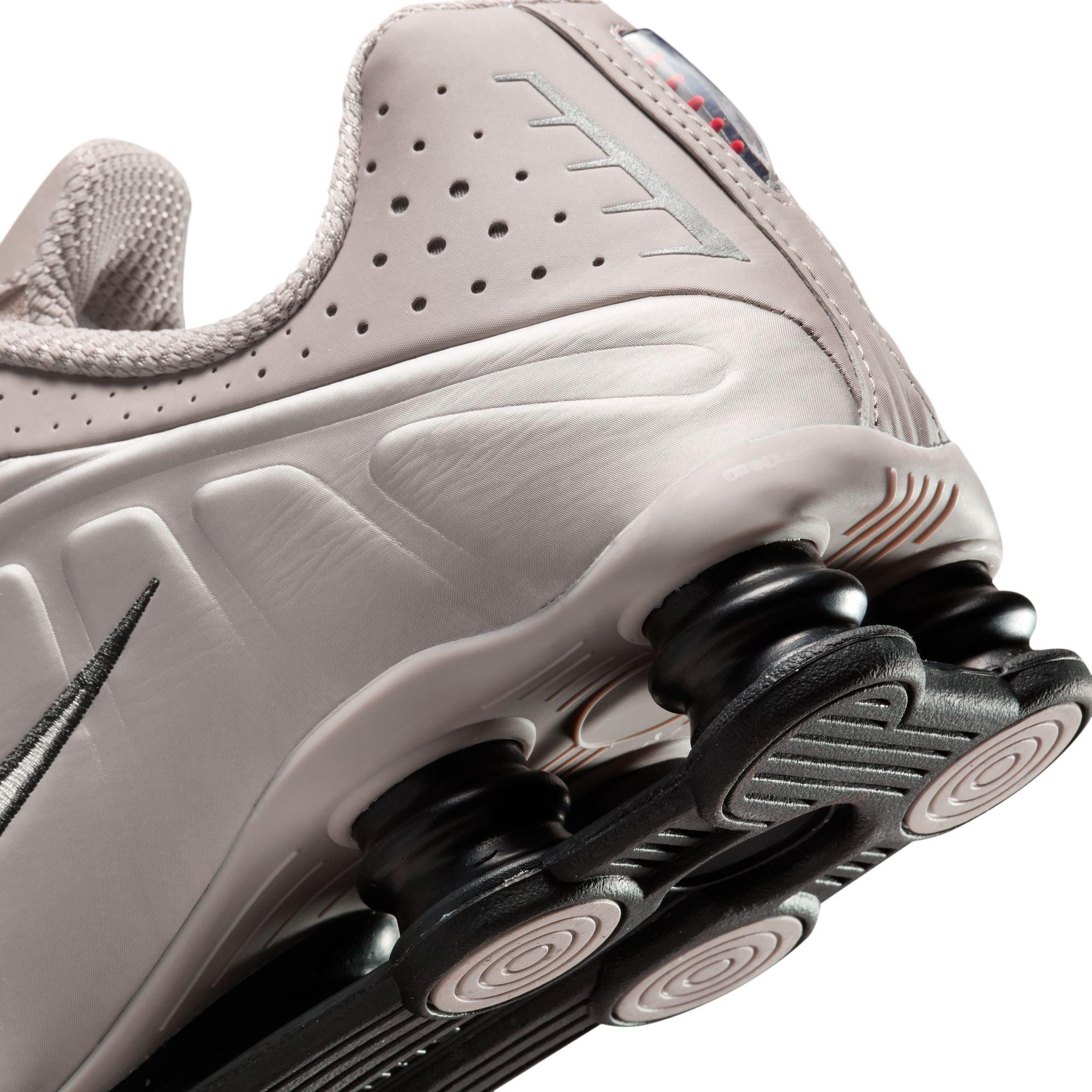 Nike Shox R4 "College Grey/Black/University Red" Men's Shoe - GREY Thumbnail View 10