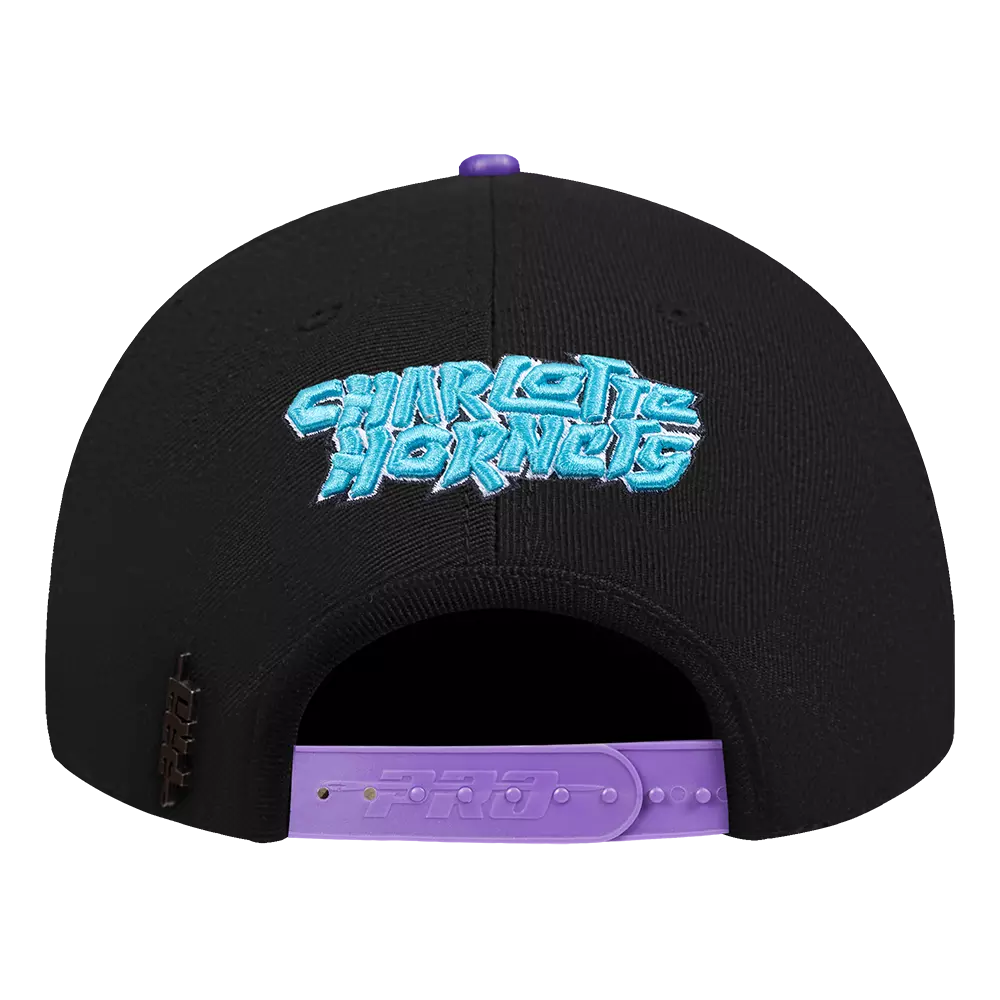 Pro Standard Charlotte Hornets Chenille Pitch Snapback Hat-Black - BLACK