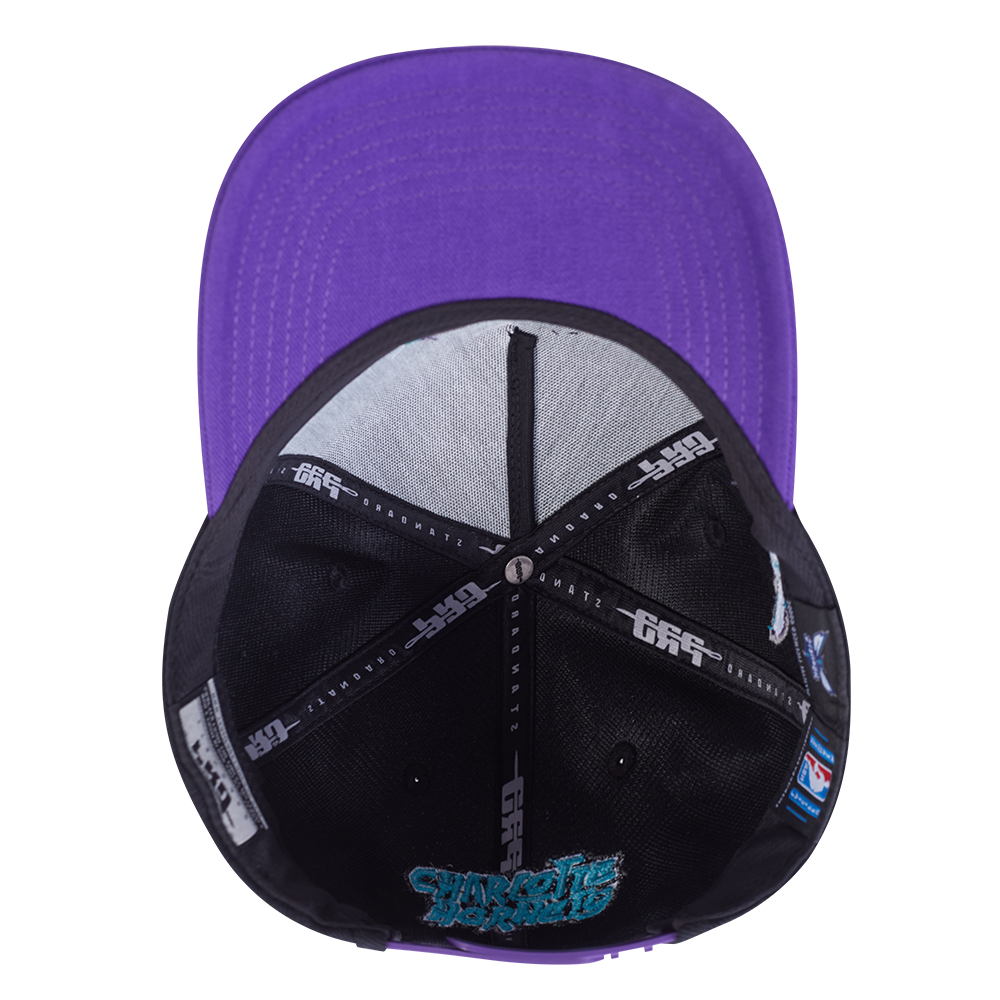 Pro Standard Charlotte Hornets Chenille Pitch Snapback Hat-Black