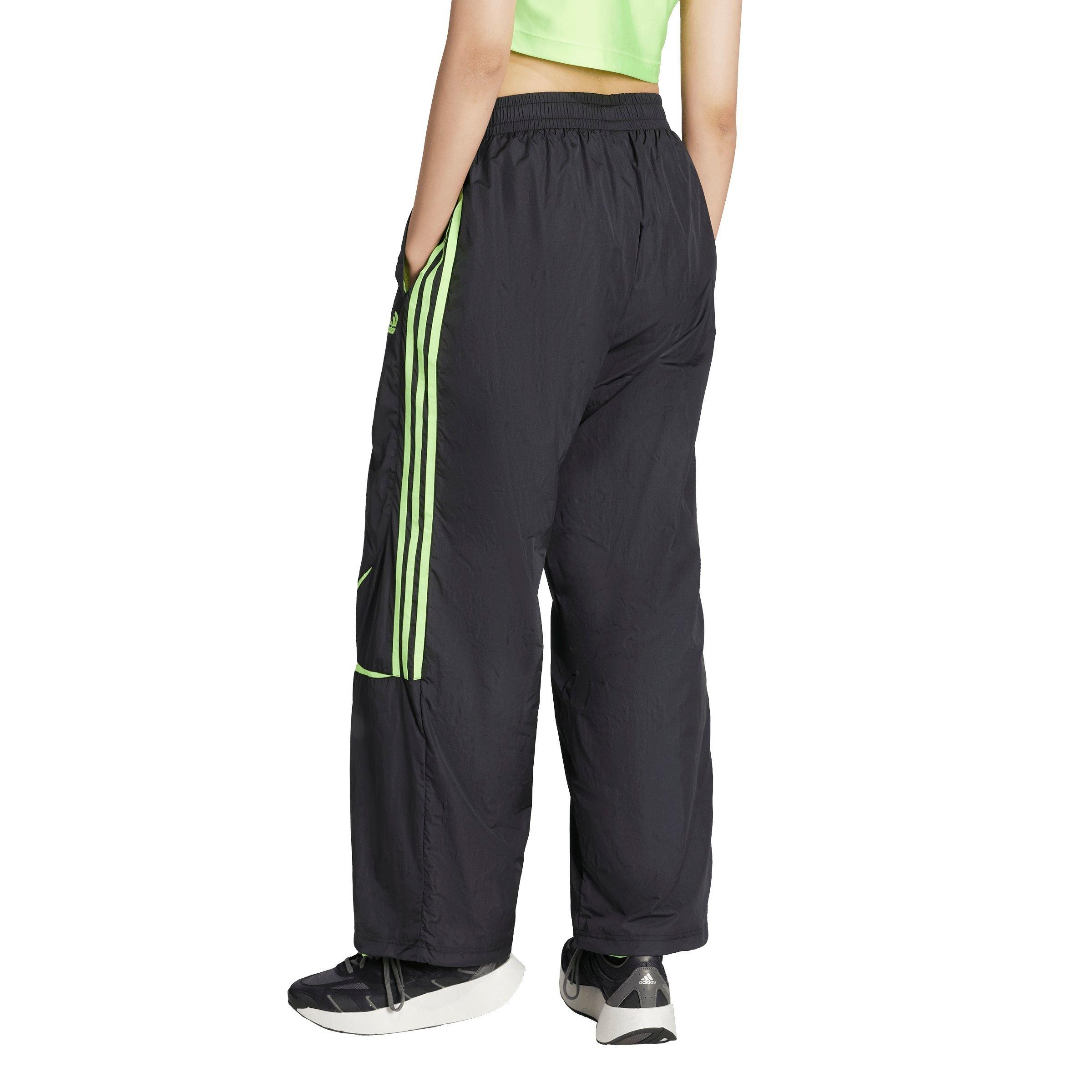 パンツ ADIDAS ADICOLOR TEAMGEIST TRACK PANTS 5FT1870 adidas Adicolor Teamgeist Oversized Track Pants - Grey