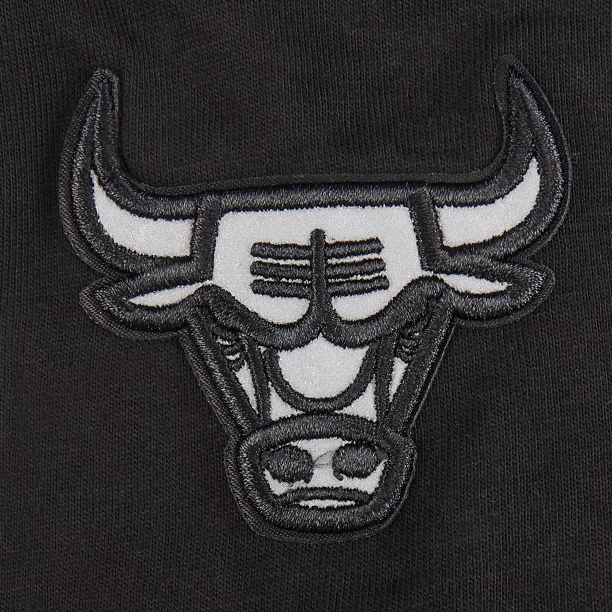 Pro Standard Little Boy's Chicago Bulls Roses Short Sleeve Tee-Black/Red - BLACK/RED