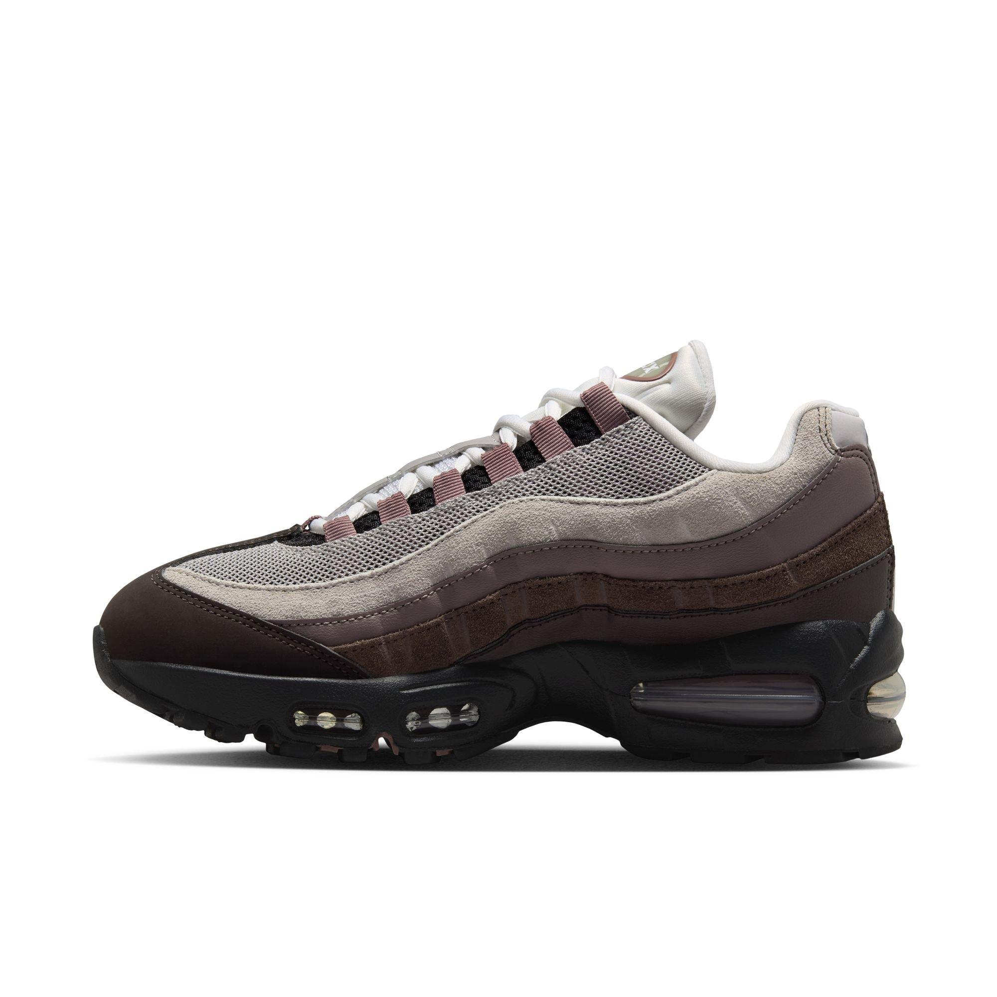 Nike Air Max 95 women's ベルベットブラウン Women's Brown Grey Air Max 95 Visible Sneaker | Hibbett