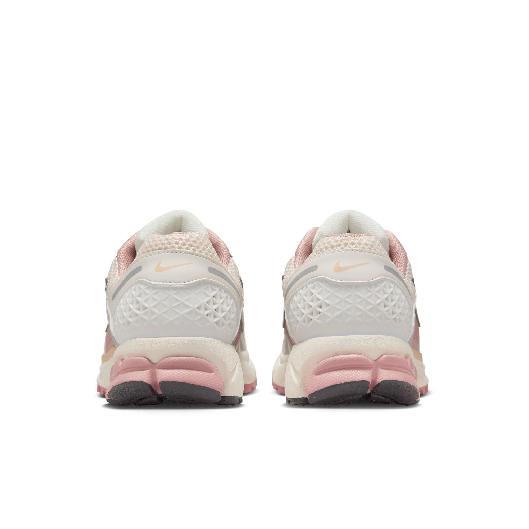 Nike Zoom Vomero 5 "Sail/Pearl White/Particle Pink" Women's Shoe - WHITE/BLACK/PINK Thumbnail View 7