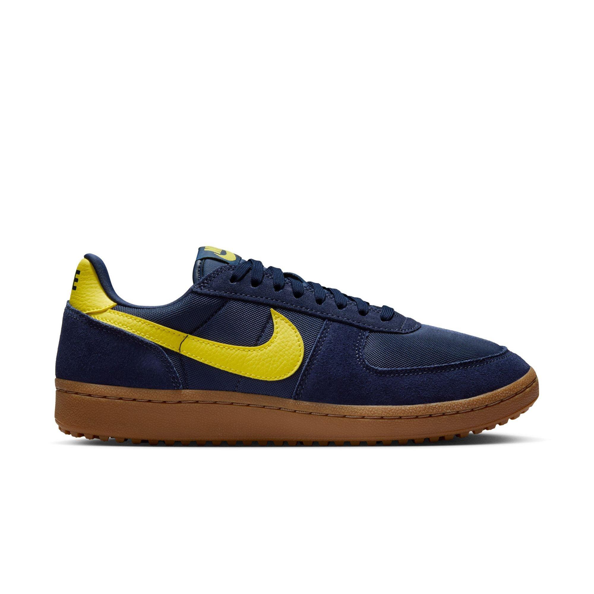 Nike Field General Women display picture 1
