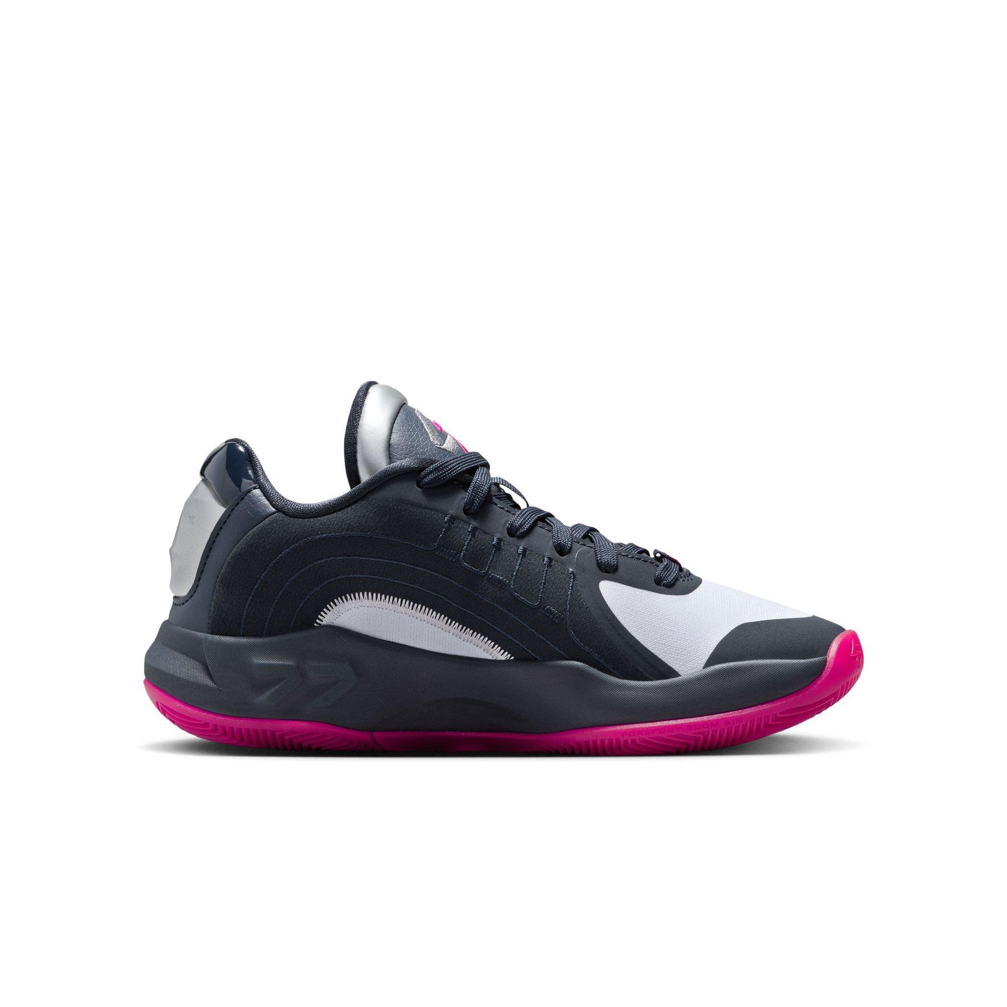 Jordan Luka 4 Grade School Boys' "Navidor" Basketball Shoe