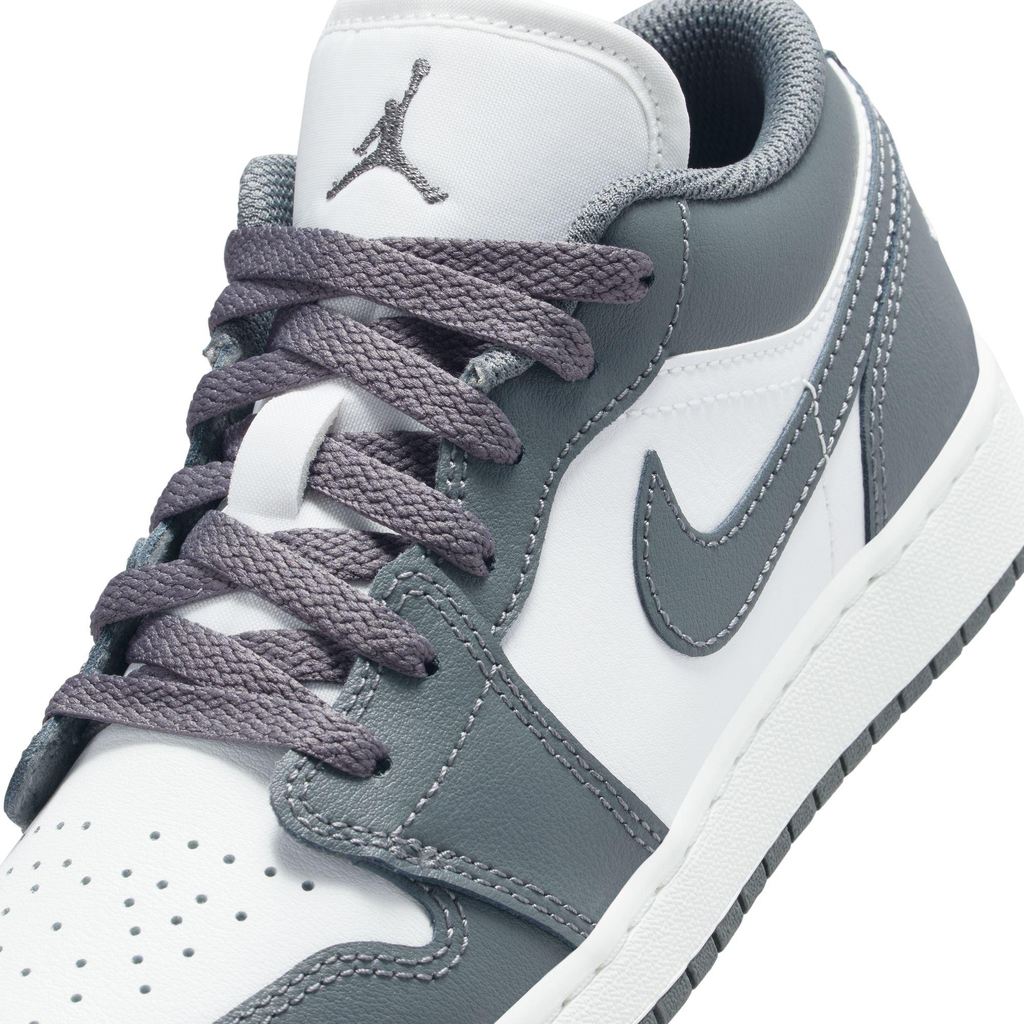 Jordan 1 Low Grade School Boys' "Grey/White" Shoe