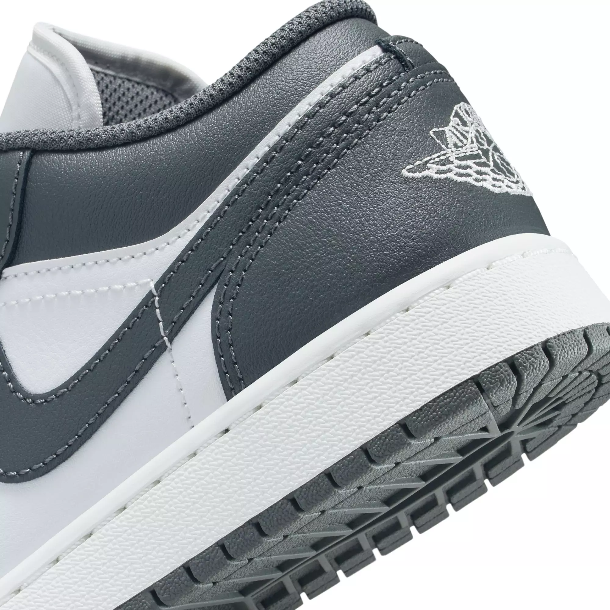 Jordan 1 Low "Grey/White" Grade School Boys' Shoe - GREY/WHITE
