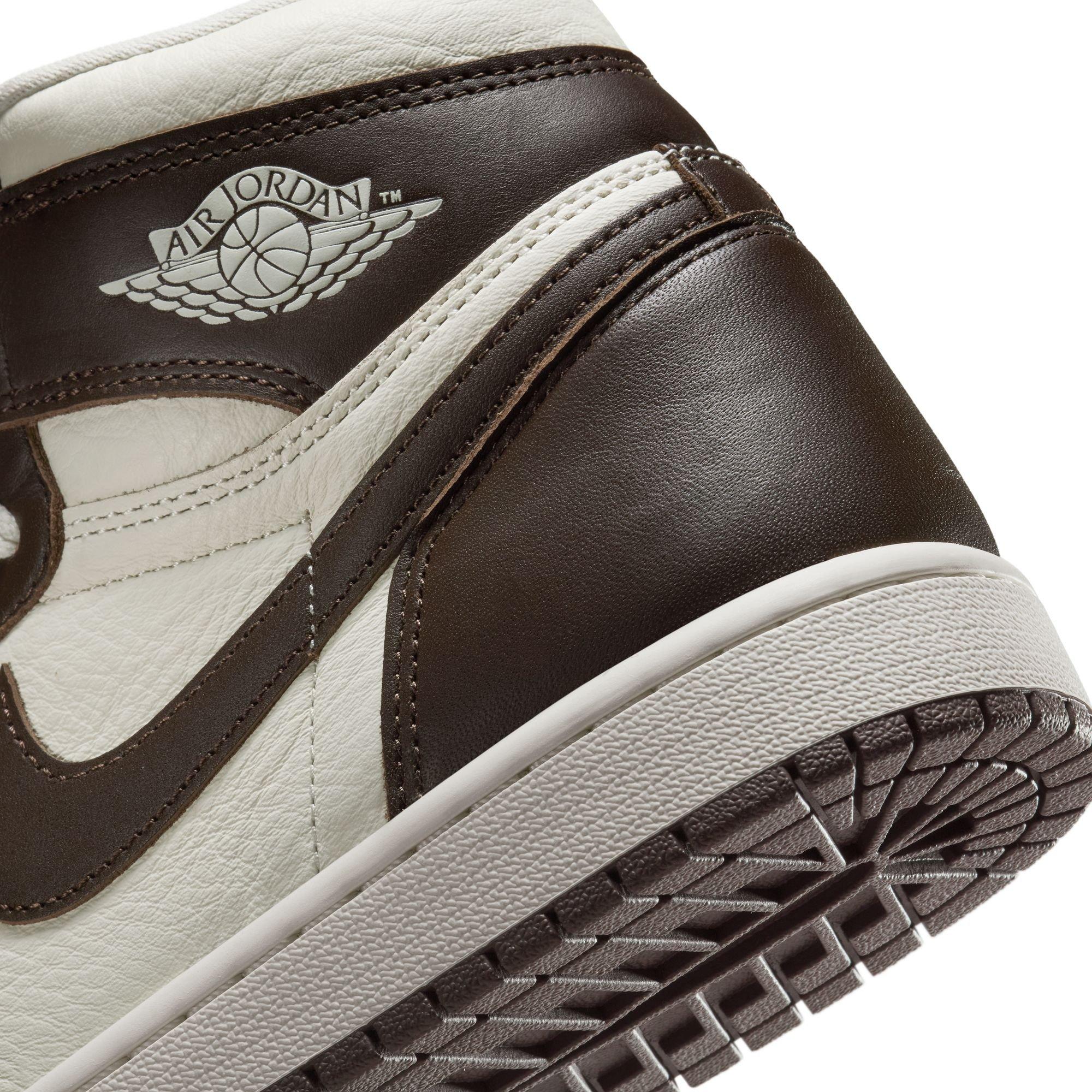 Jordan 1 High OG "Baroque Brown" Women's Shoe - BAROQUE BROWN/SAIL/MADDER ROOT Thumbnail View 5