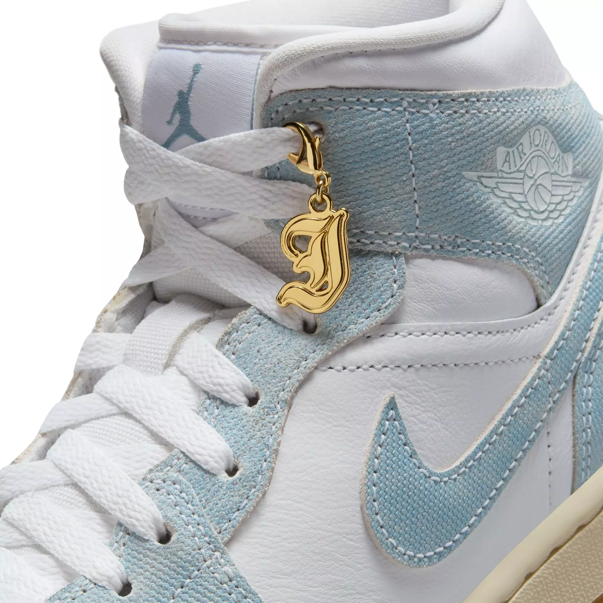 Jordan 1 Mid SE "White/Worn Blue/Sail/Gum Light Brown" Women's Shoe - WHITE/LT BLUE/DENIM