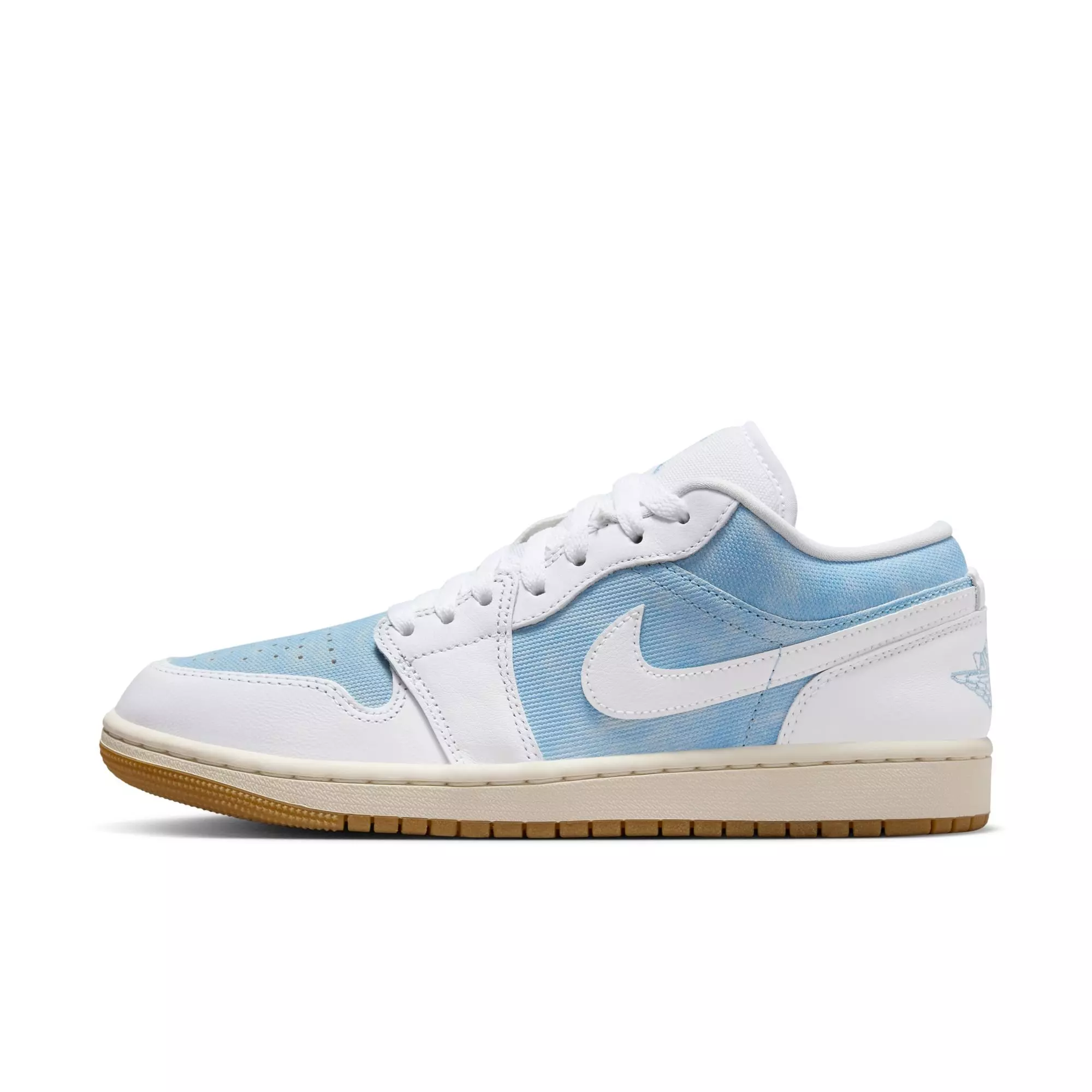 Jordan 1 Low SE "Worn Blue/White/Gum Light Brown/Sail" Women's Shoe - WHITE/LT BLUE/DENIM