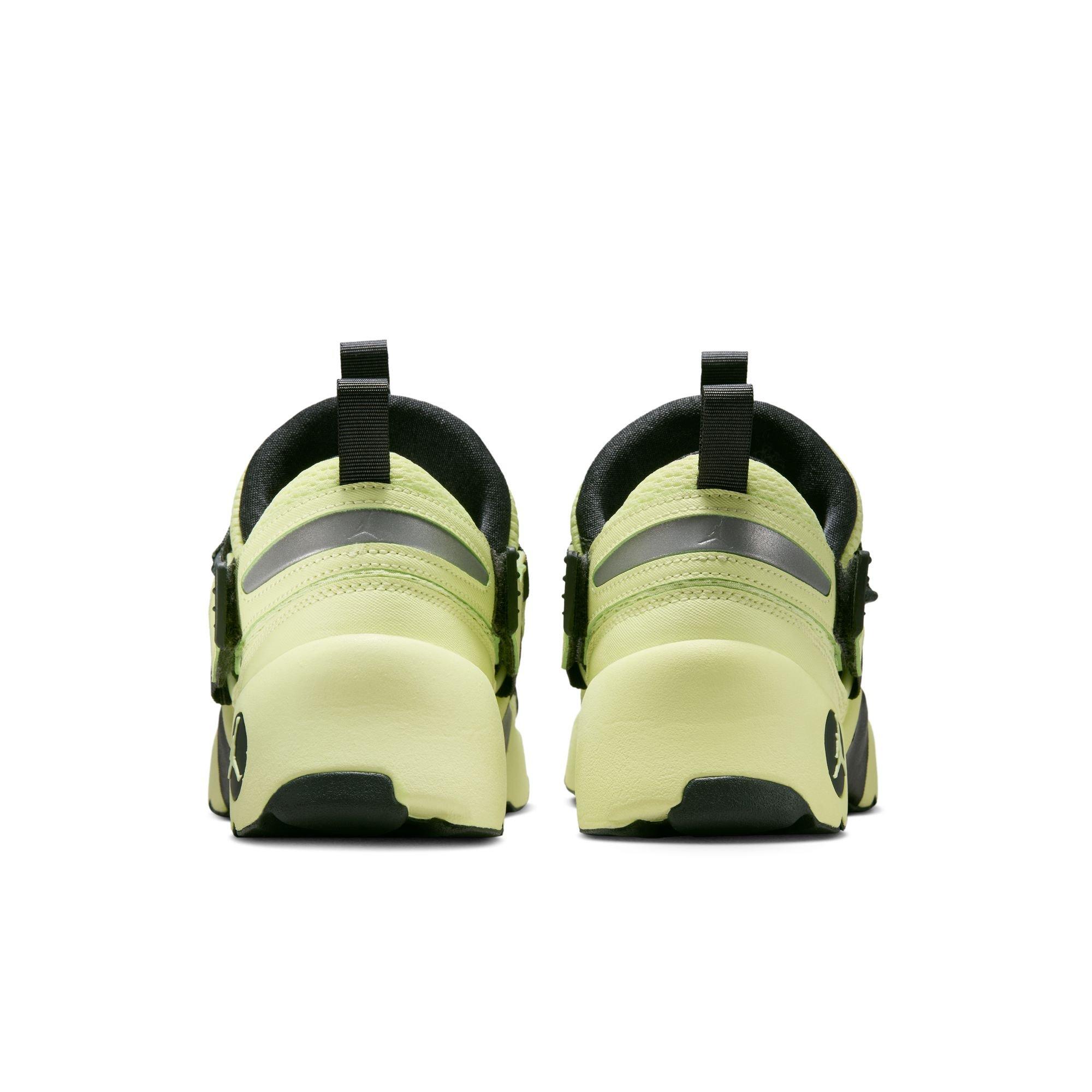 Jordan Trunner LX "Luminous Green" Women's Shoe - LUMINOUS GREEN/ANTHRACITE Thumbnail View 11