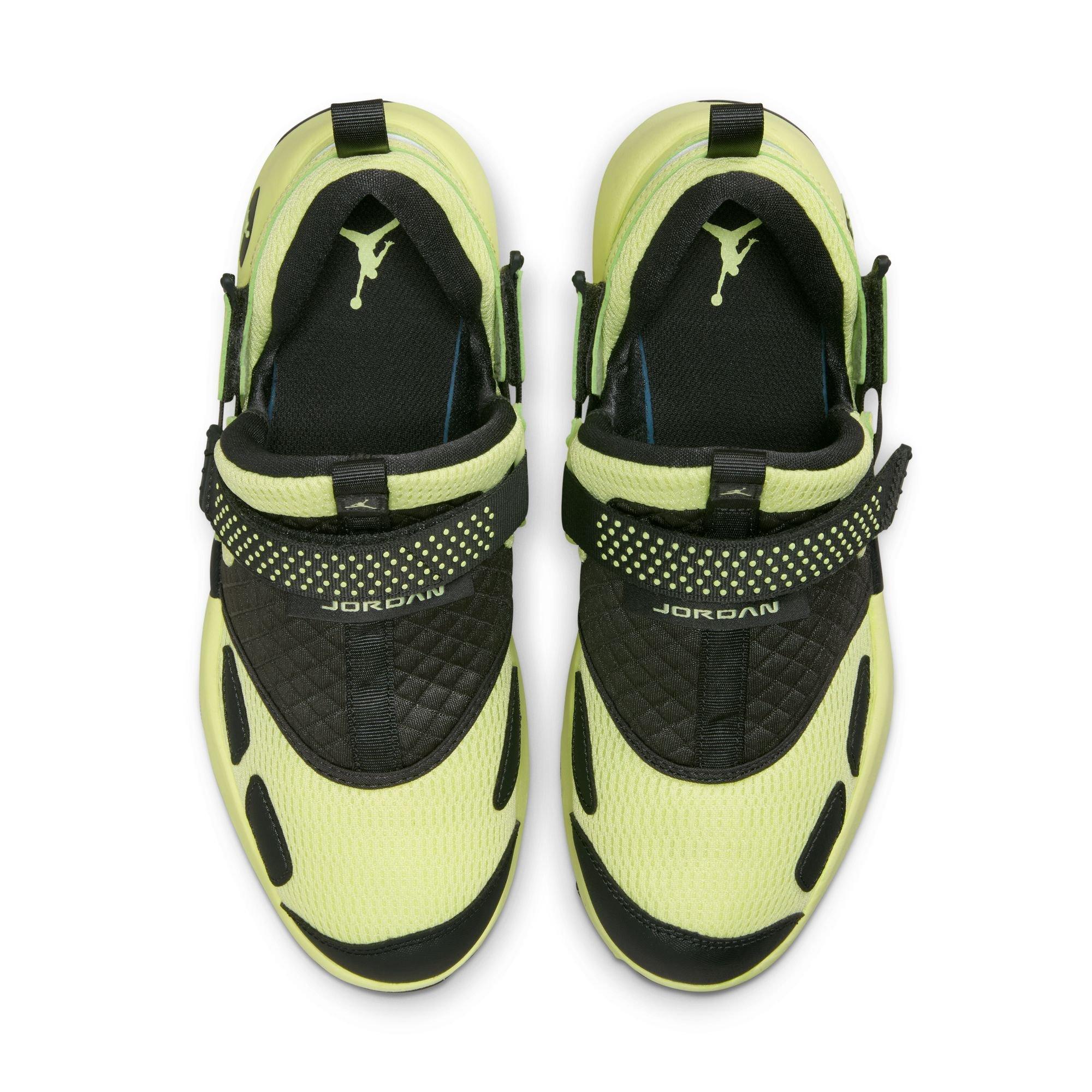 Jordan Trunner LX "Luminous Green" Women's Shoe - LUMINOUS GREEN/ANTHRACITE Thumbnail View 12