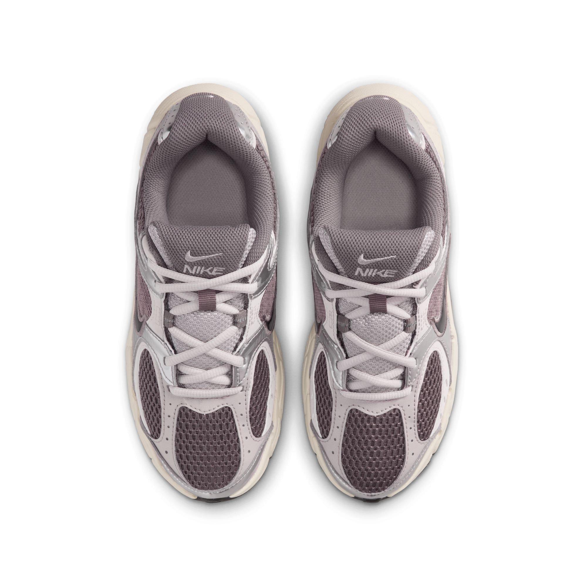 Nike V5 RNR Grade School Girls' "Cave Stone/Black/College Grey/Vast Grey" Shoe