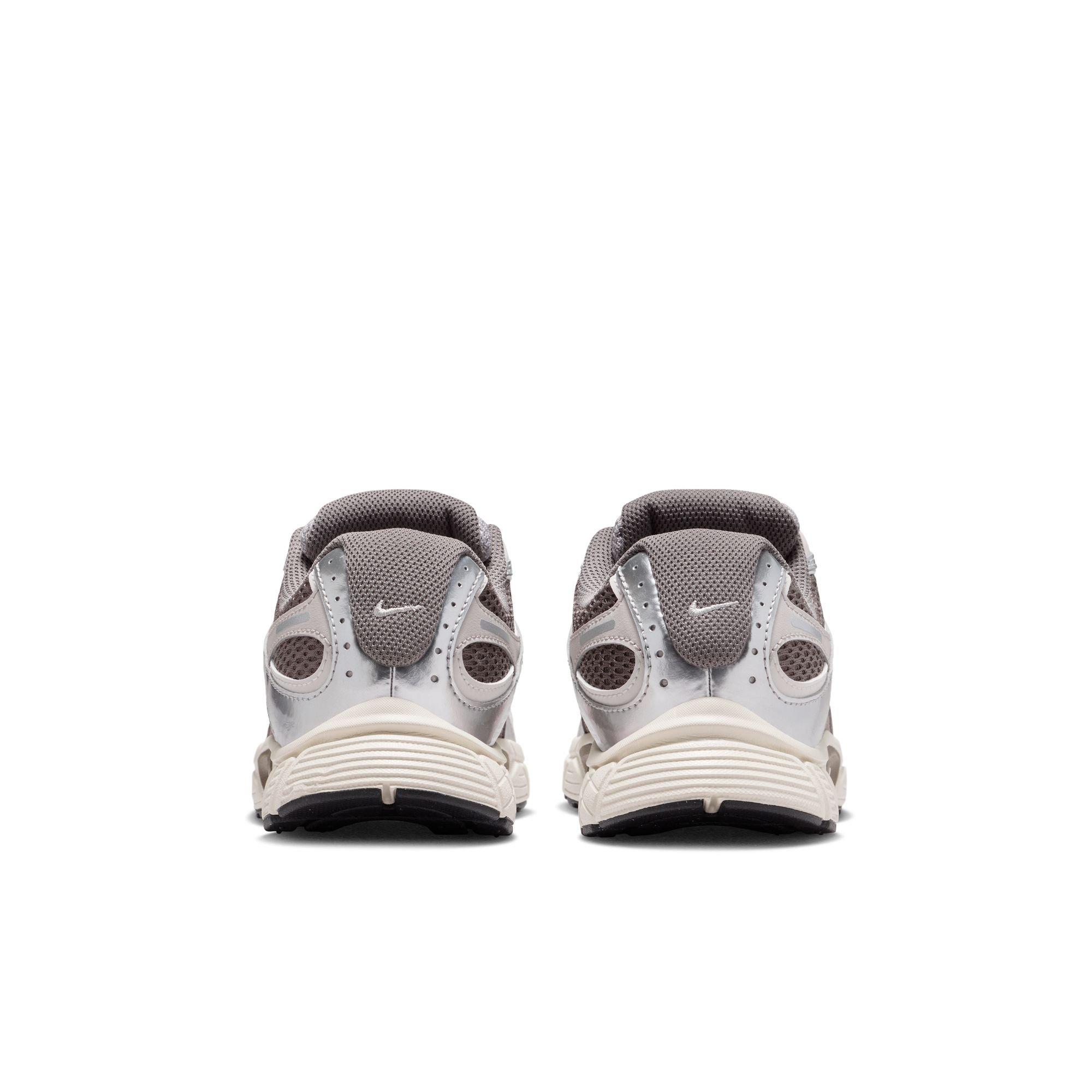 Nike V5 RNR Grade School Girls' "Cave Stone/Black/College Grey/Vast Grey" Shoe