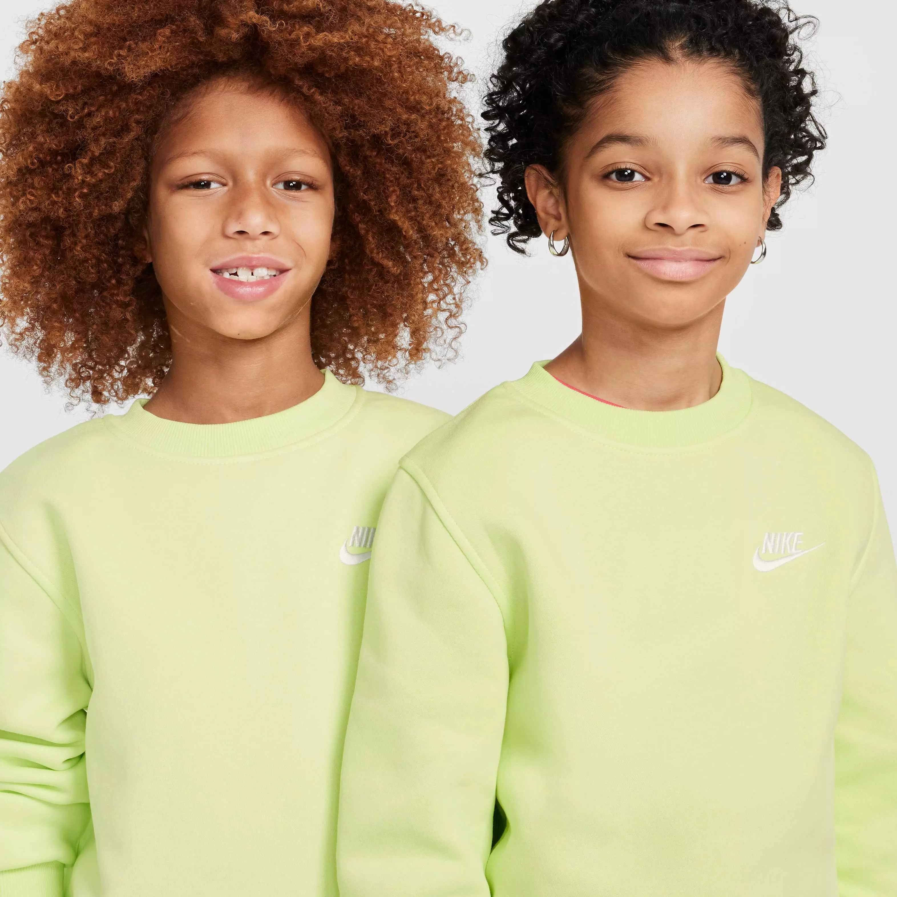 Nike Big Kids' Sportswear Club Fleece Crew LS LBR Sweatshirt - YELLOW