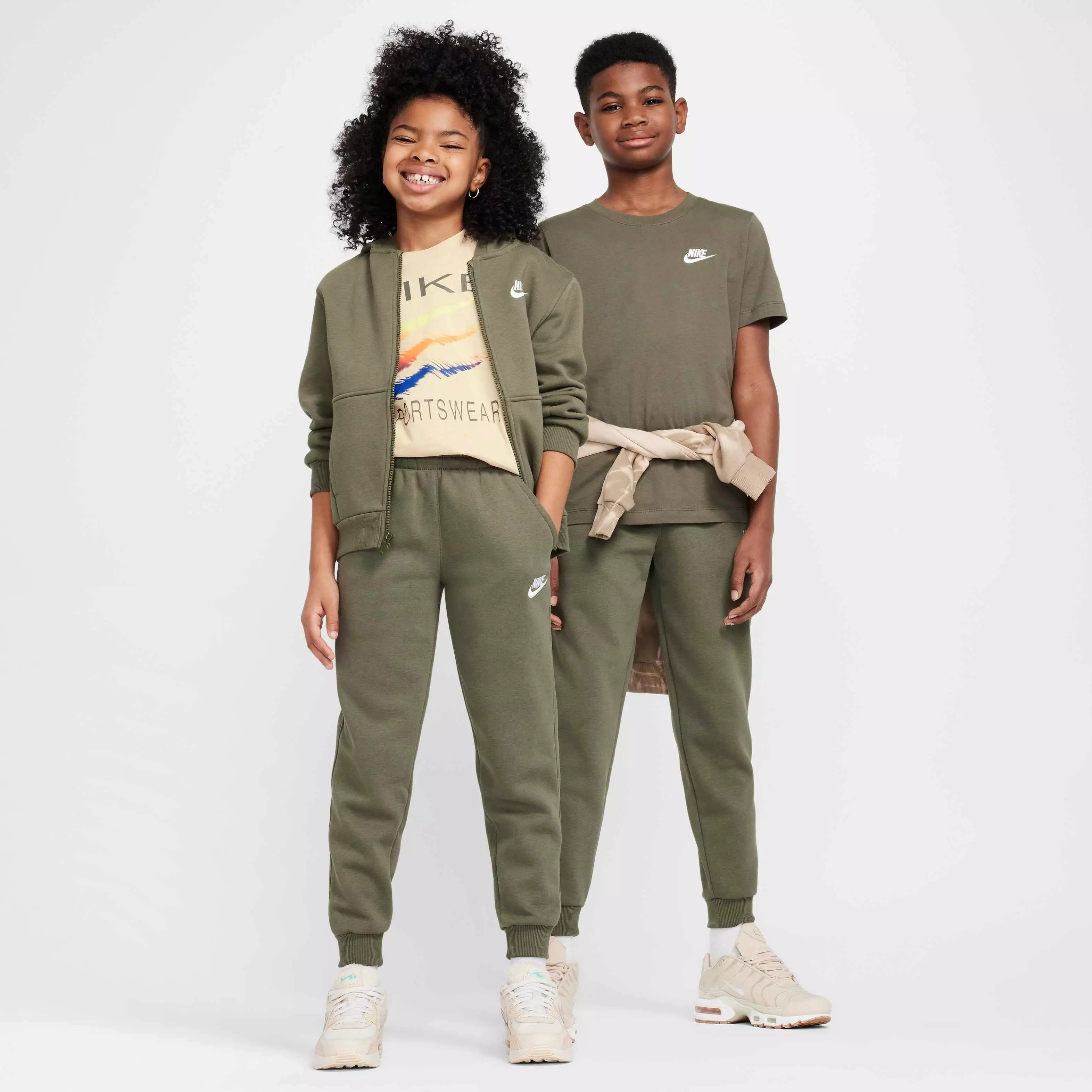 Nike Big Kids' Sportswear Club Fleece LBR Joggers - OLIVE