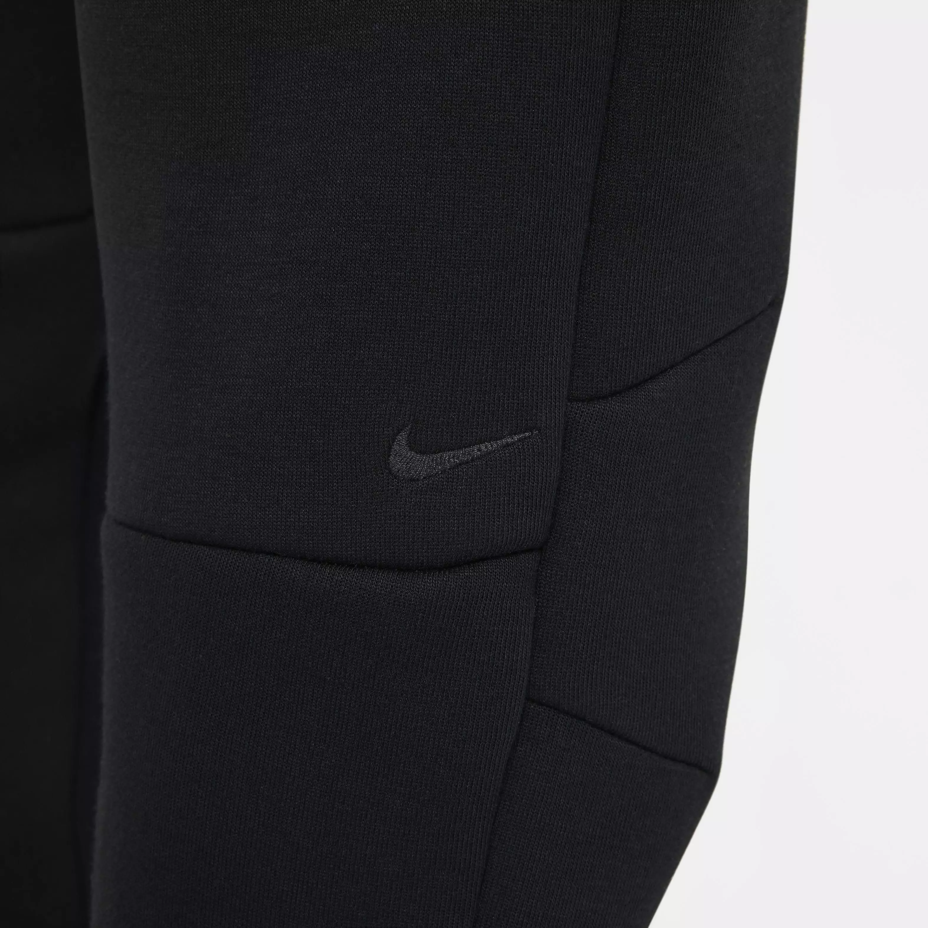Nike Big Boys' Sportswear Tech Fleece Joggers - BLACK