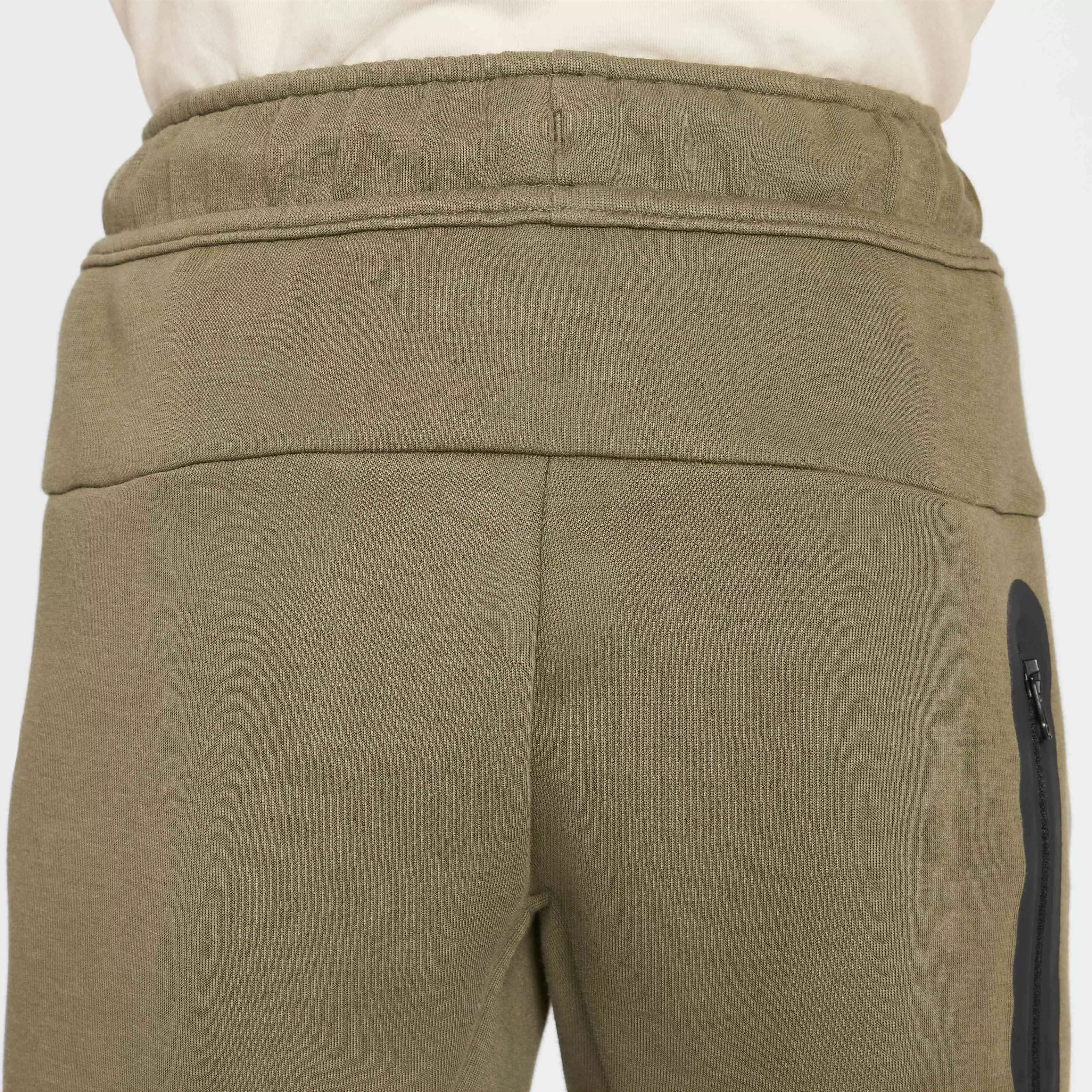 Nike Big Boys' Sportswear Tech Lightweight Fleece Joggers - OLIVE