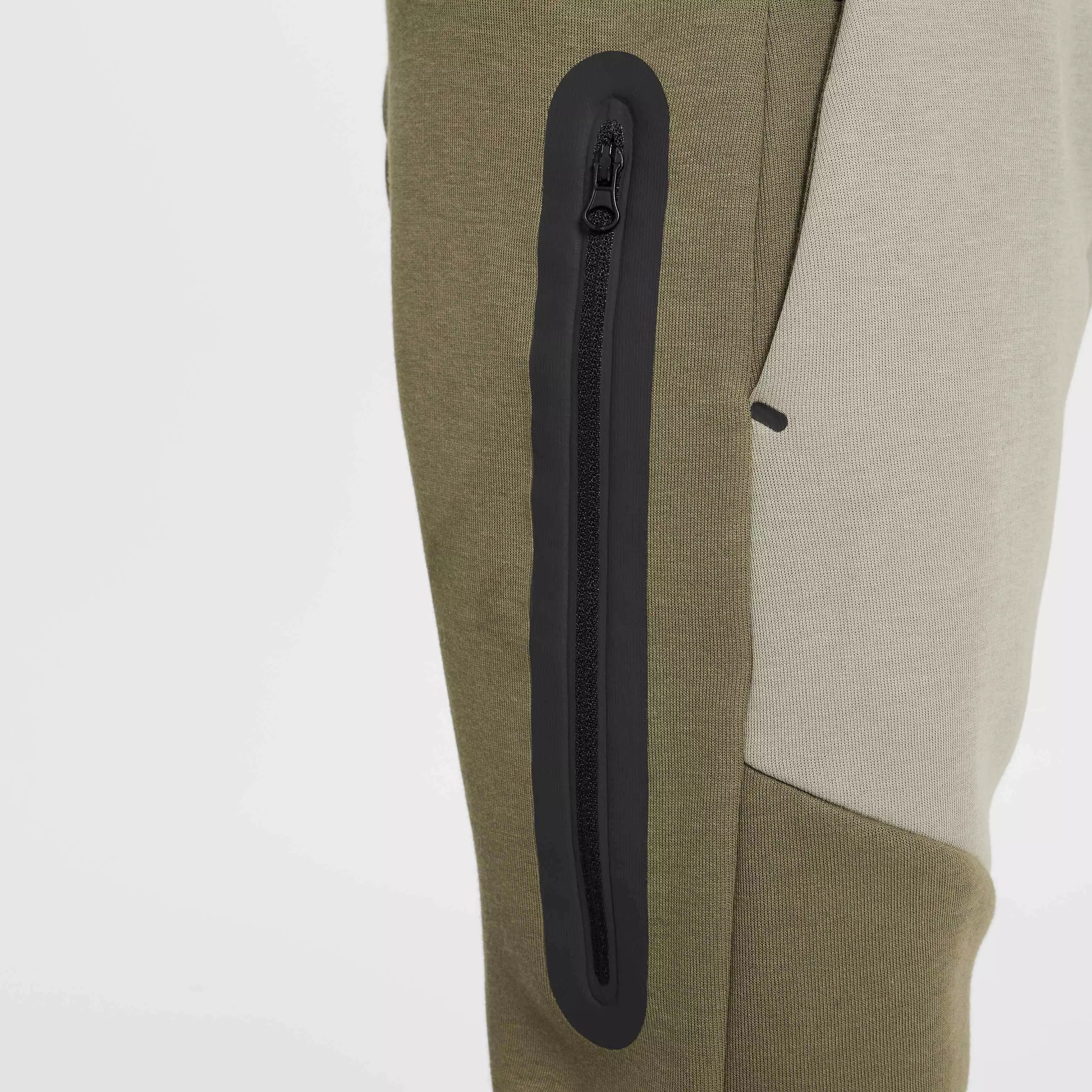 Nike Big Boys' Sportswear Tech Fleece Joggers - OLIVE