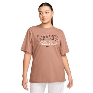 Nike Women's Sportswear Loose Short-Sleeve Graphic Tee