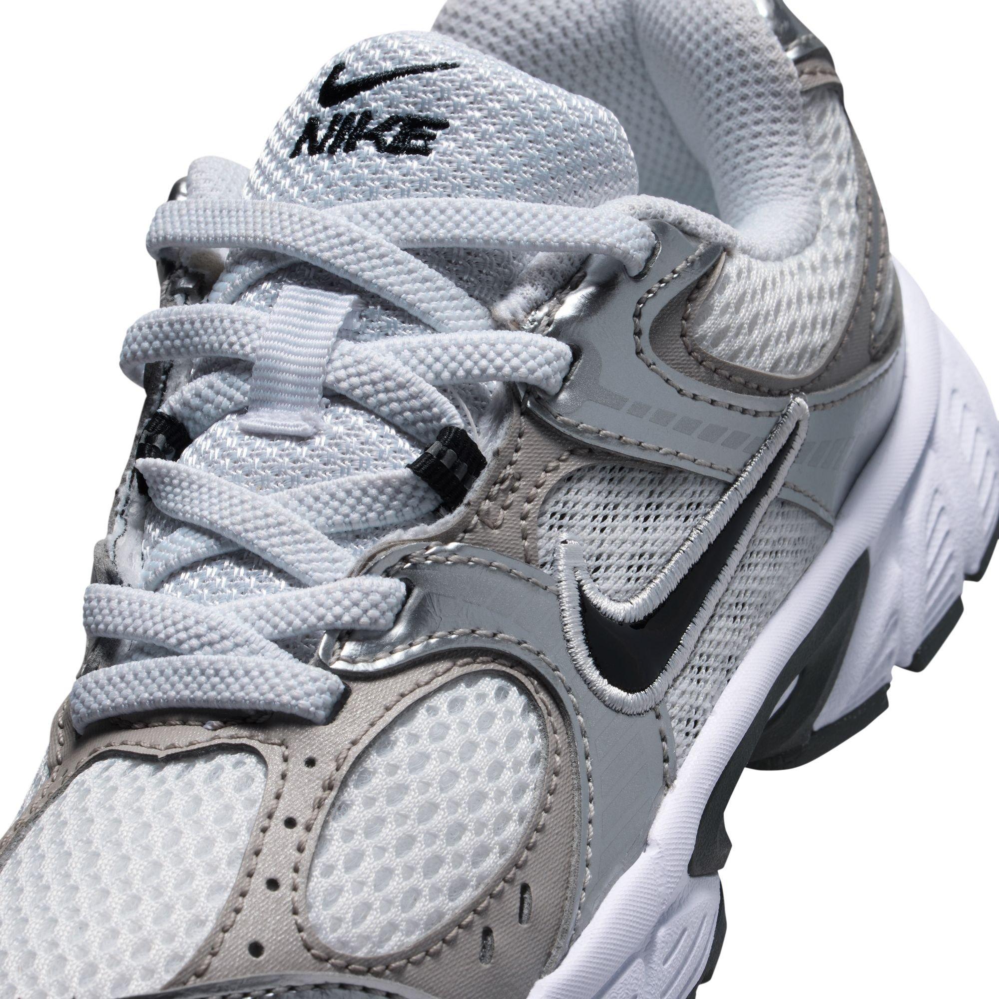 Nike V5 RNR Preschool Boys' "White/Black/Vast Grey/College Grey" Shoe