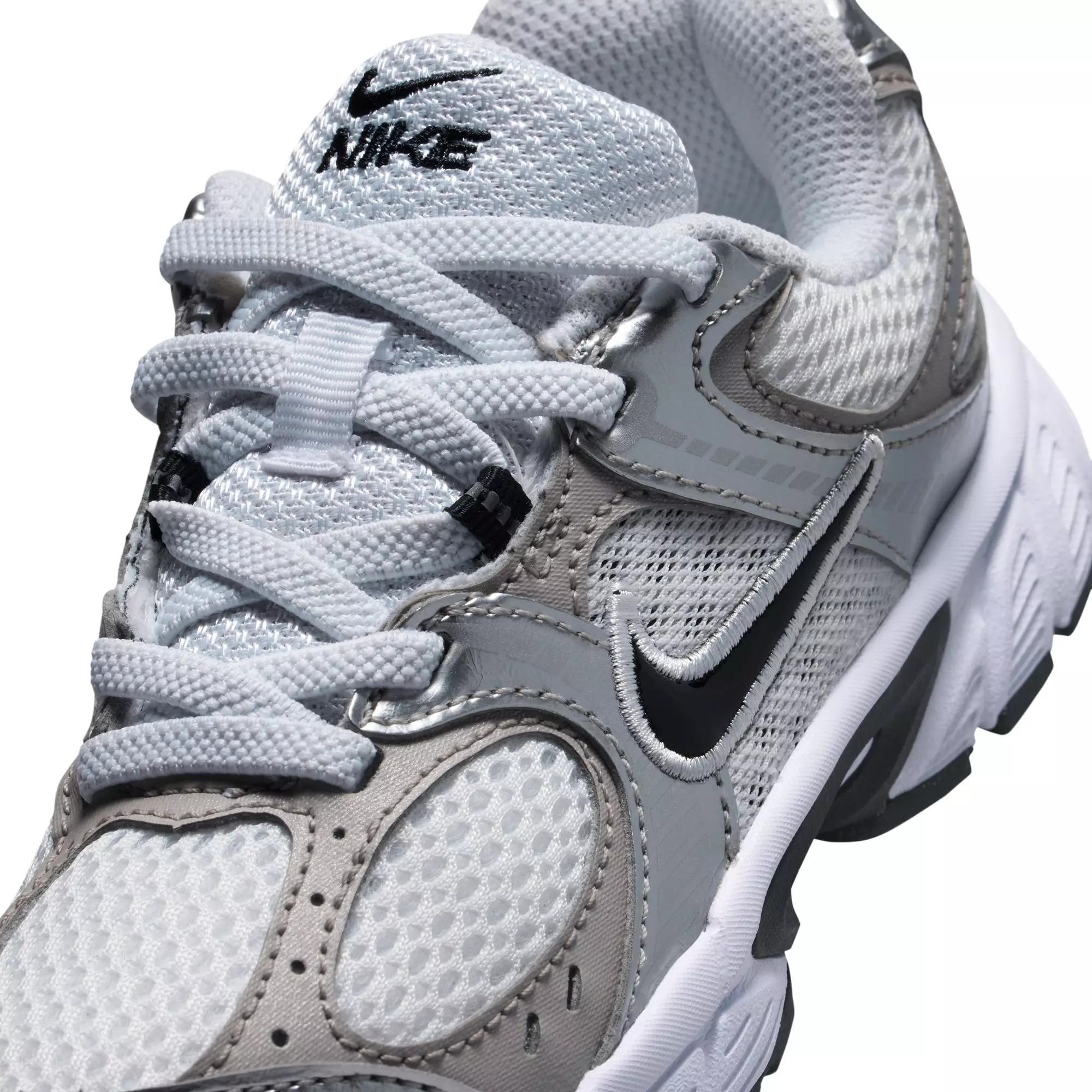 Nike V5 RNR "White/Black/Vast Grey/College Grey" Preschool Boys' Shoe - WHITE/BLACK