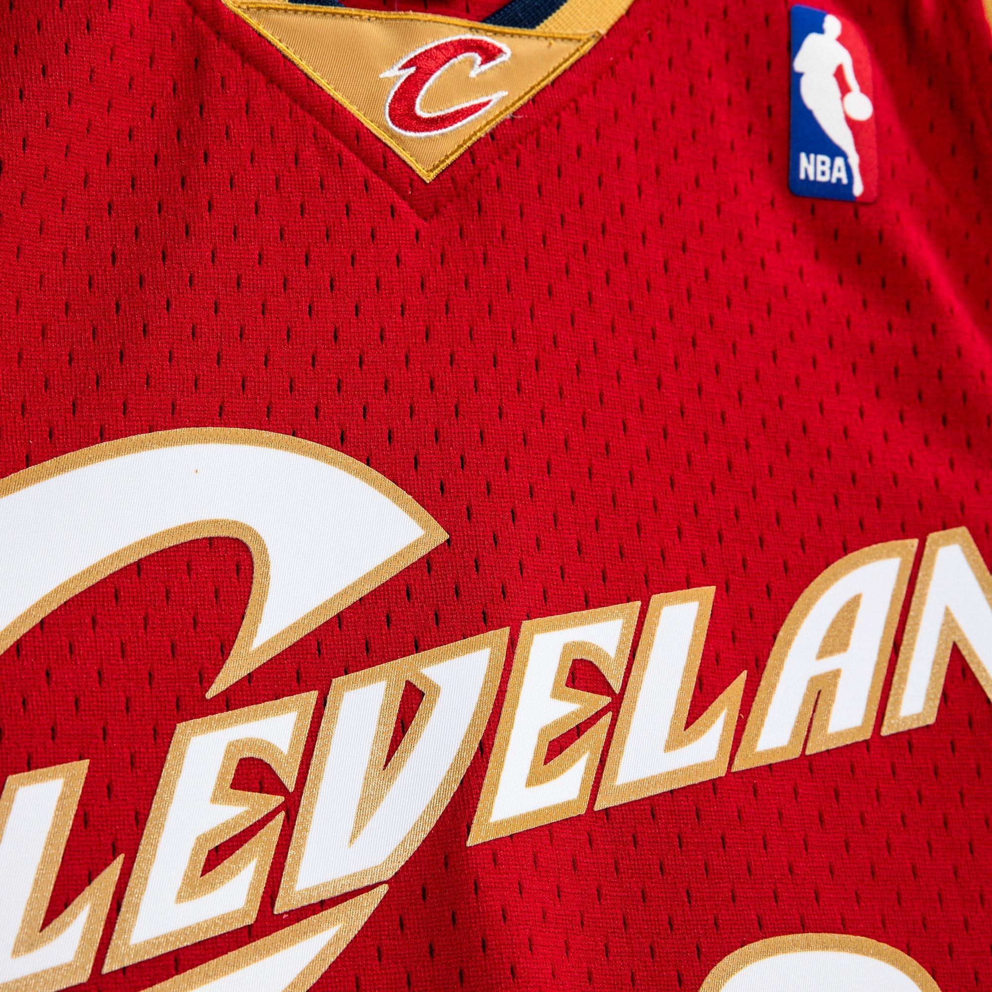 Mitchell & Ness Men's Cleveland Cavaliers Lebron James Road Jersey-Maroon - MAROON Thumbnail View 3