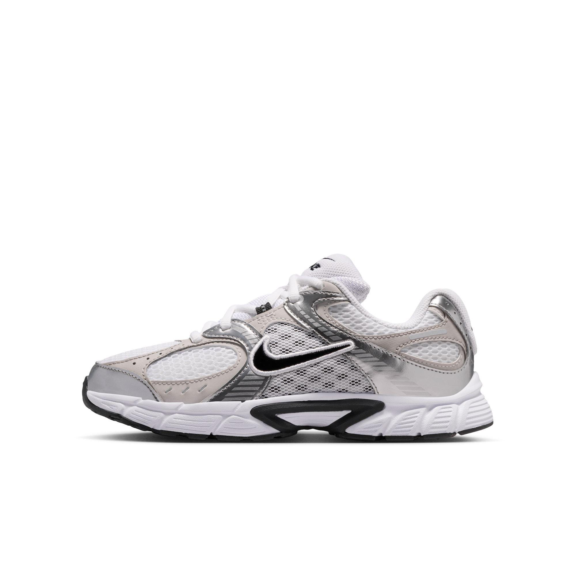 Nike V5 RNR "White/Black/Vast College Grey" Grade School Boys' Shoe