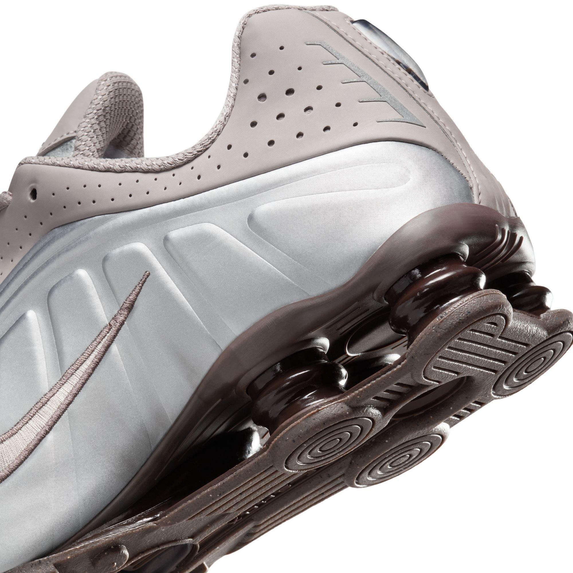 Nike Shox R4 "Cave Stone/College Grey" Men's Shoe - DARK GREY Thumbnail View 10