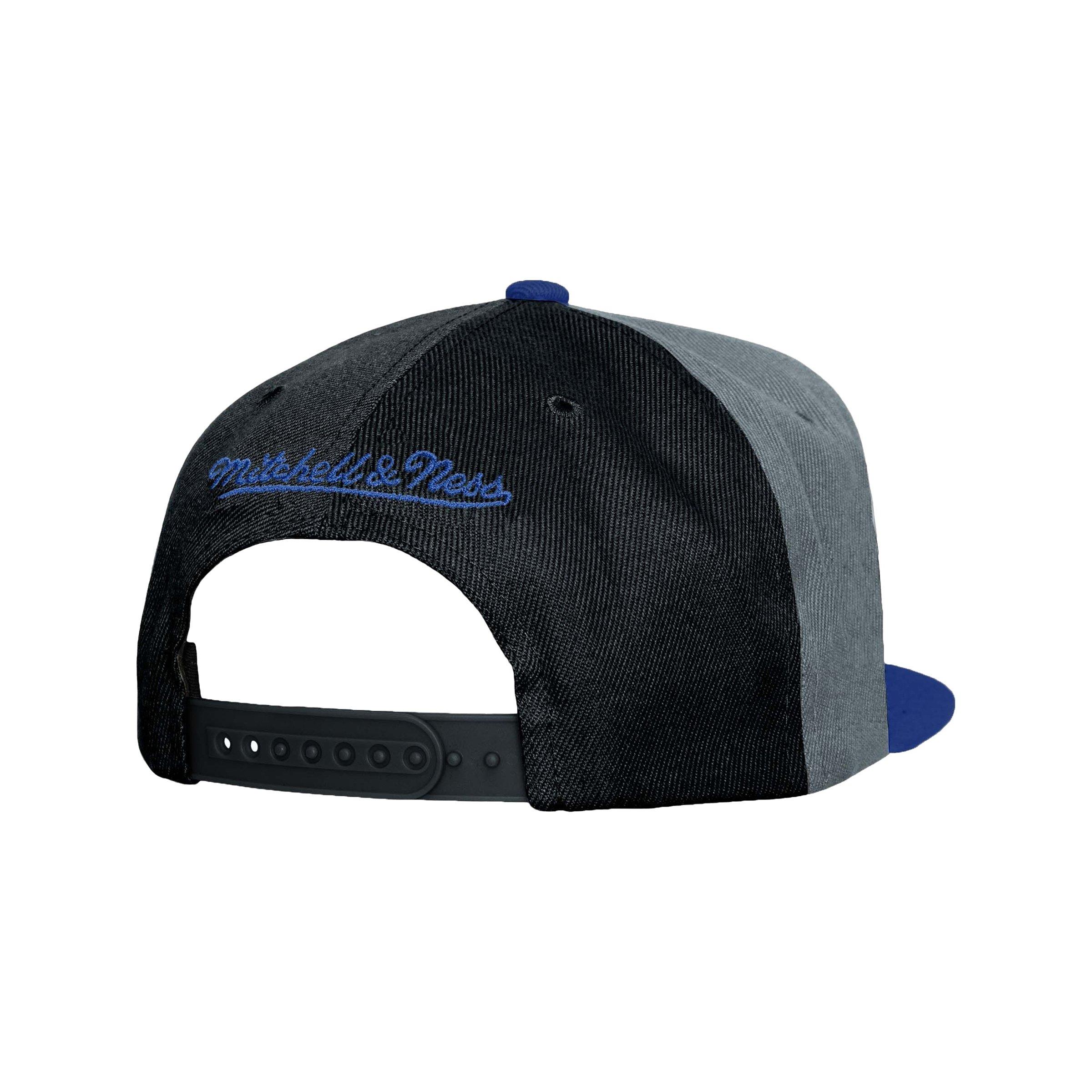 Mitchell & Ness Texas Rangers Triple Play Snapback Hat-Grey