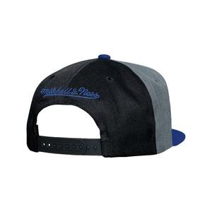 Mitchell & Ness Texas Rangers Triple Play Snapback Hat-Grey