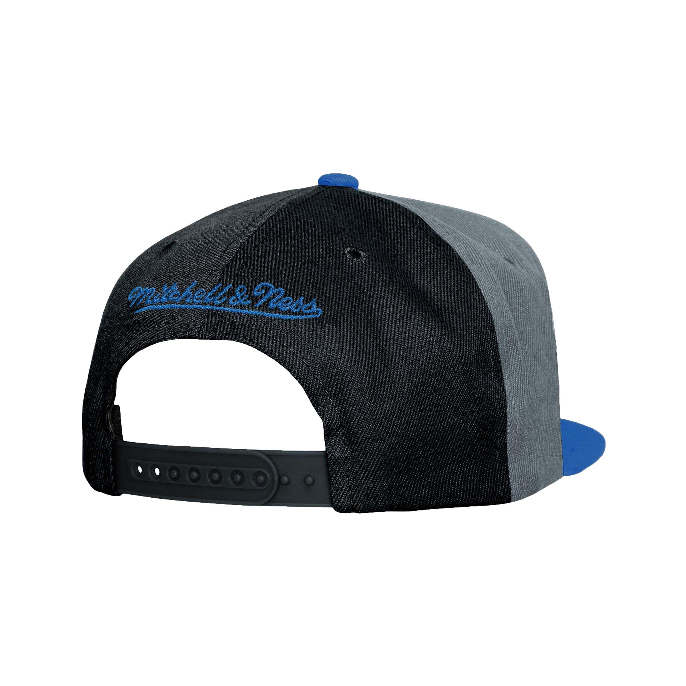 Mitchell & Ness Atlanta Braves Triple Play Snapback Hat-Grey