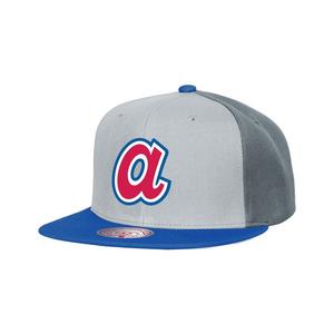 Mitchell & Ness Atlanta Braves Triple Play Snapback Hat-Grey