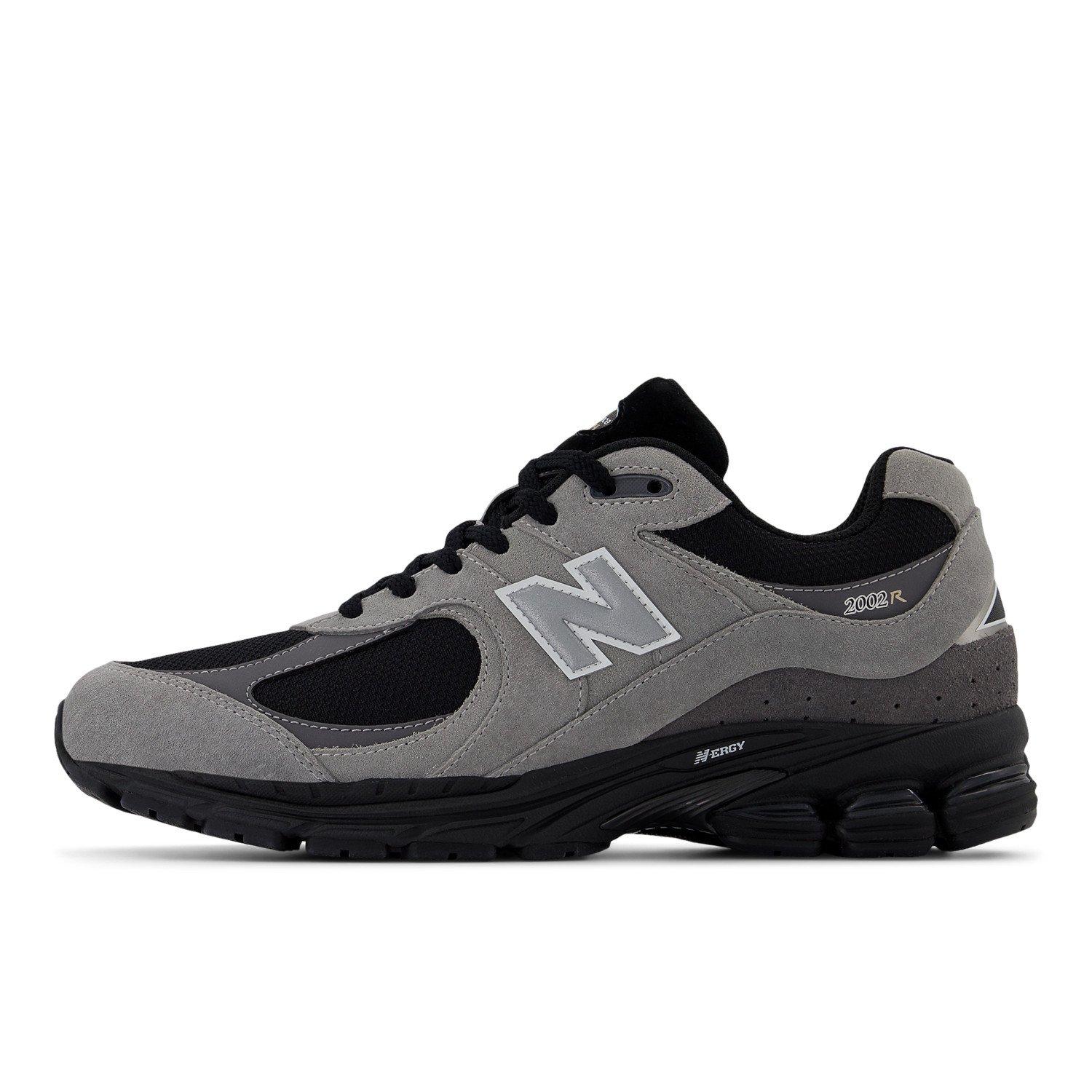 New Balance 2002R "Grey/Black" Unisex Shoe - GREY/BLACK Thumbnail View 3