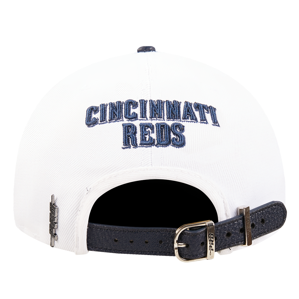 Pro Standard Cincinnati Reds Country Club Snapback Hat-White