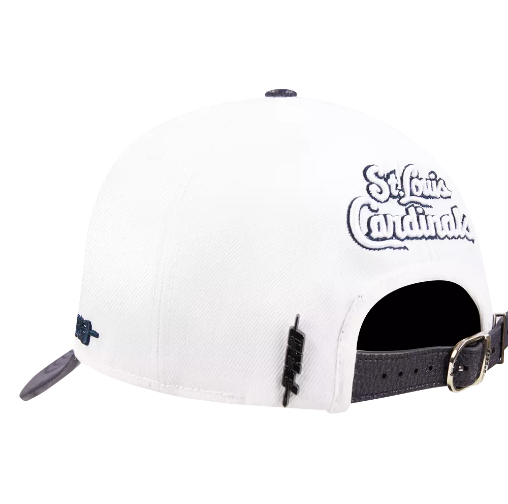 Pro Standard St. Louis Cardinals Country Club Snapback Hat-White - WHITE