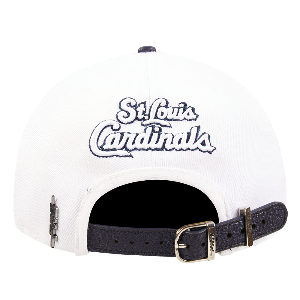 Pro Standard St. Louis Cardinals Country Club Snapback Hat-White