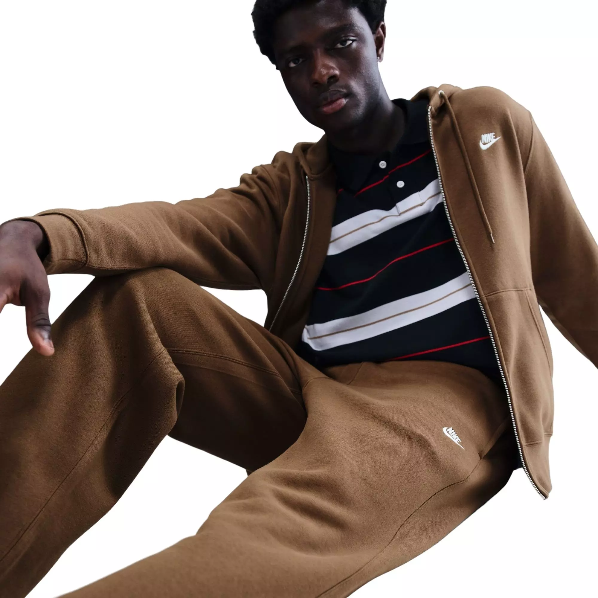 Nike Men's Club Fleece Bungee Pants - BROWN