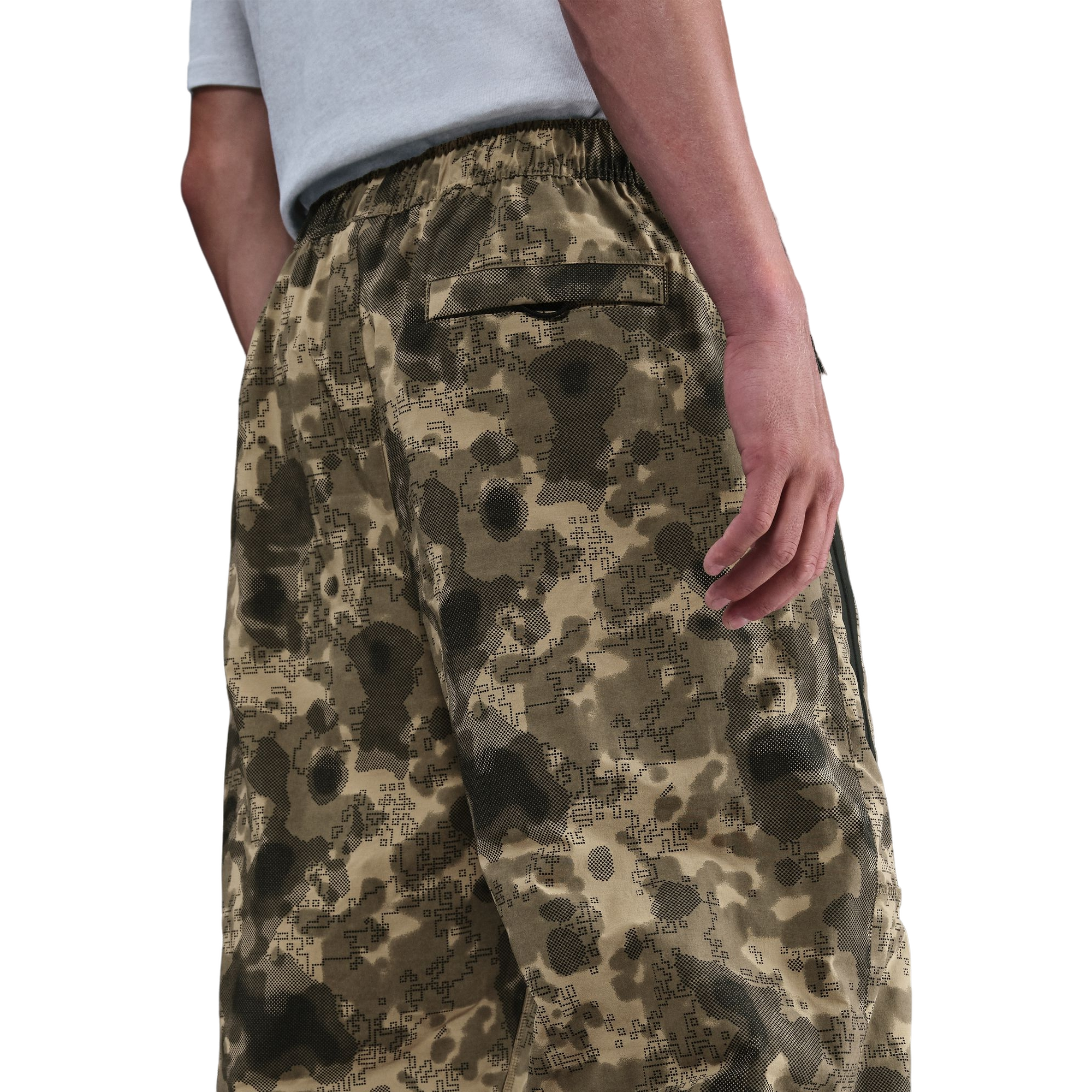Nike Men's Tech Oversized Woven Pants - OLIVE/BLACK Thumbnail View 4