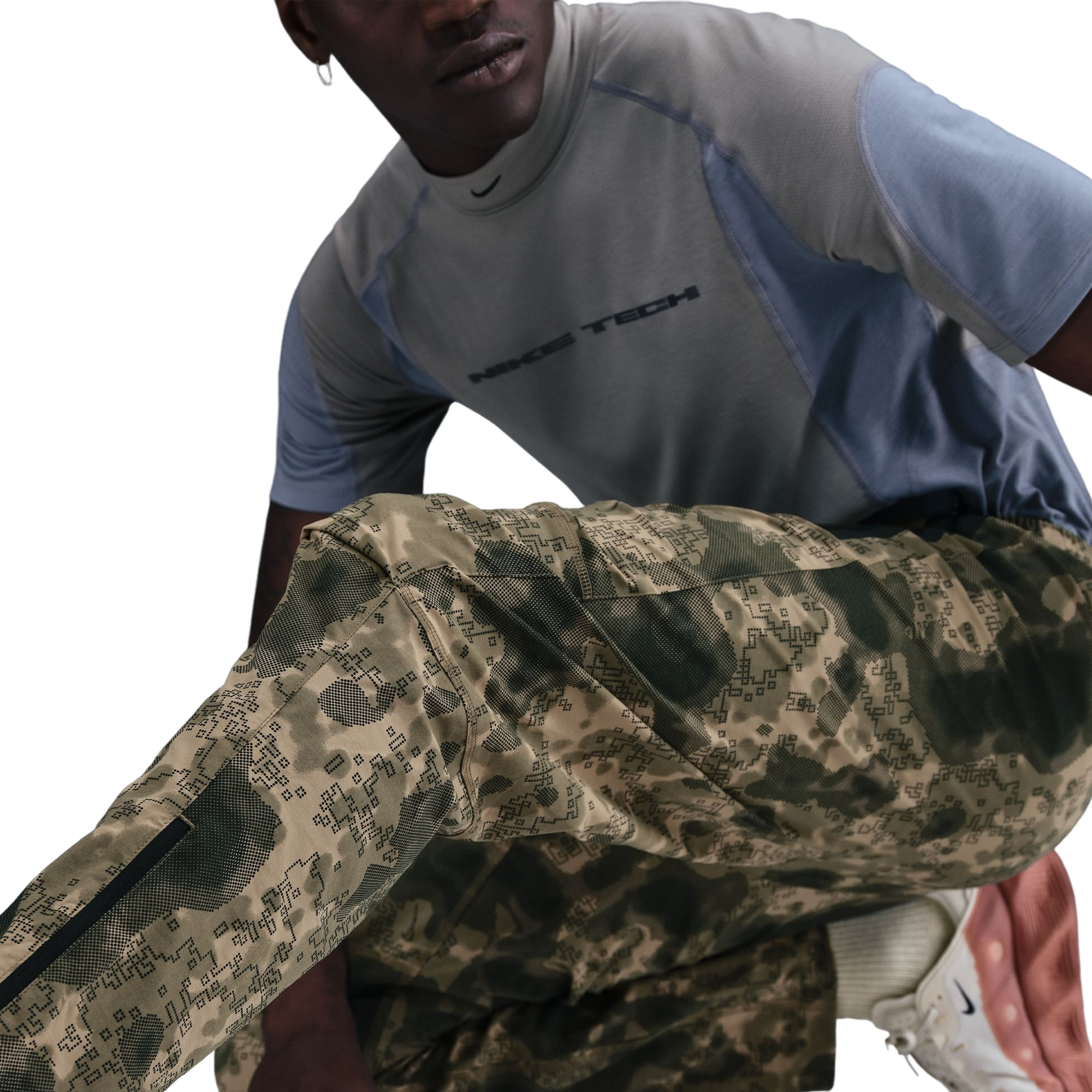 Nike Men's Tech Woven Joggers - OLIVE/BLACK Thumbnail View 5