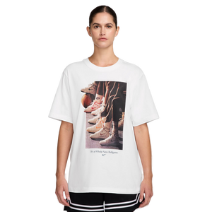 Nike Women's Basketball Short-Sleeve Tee