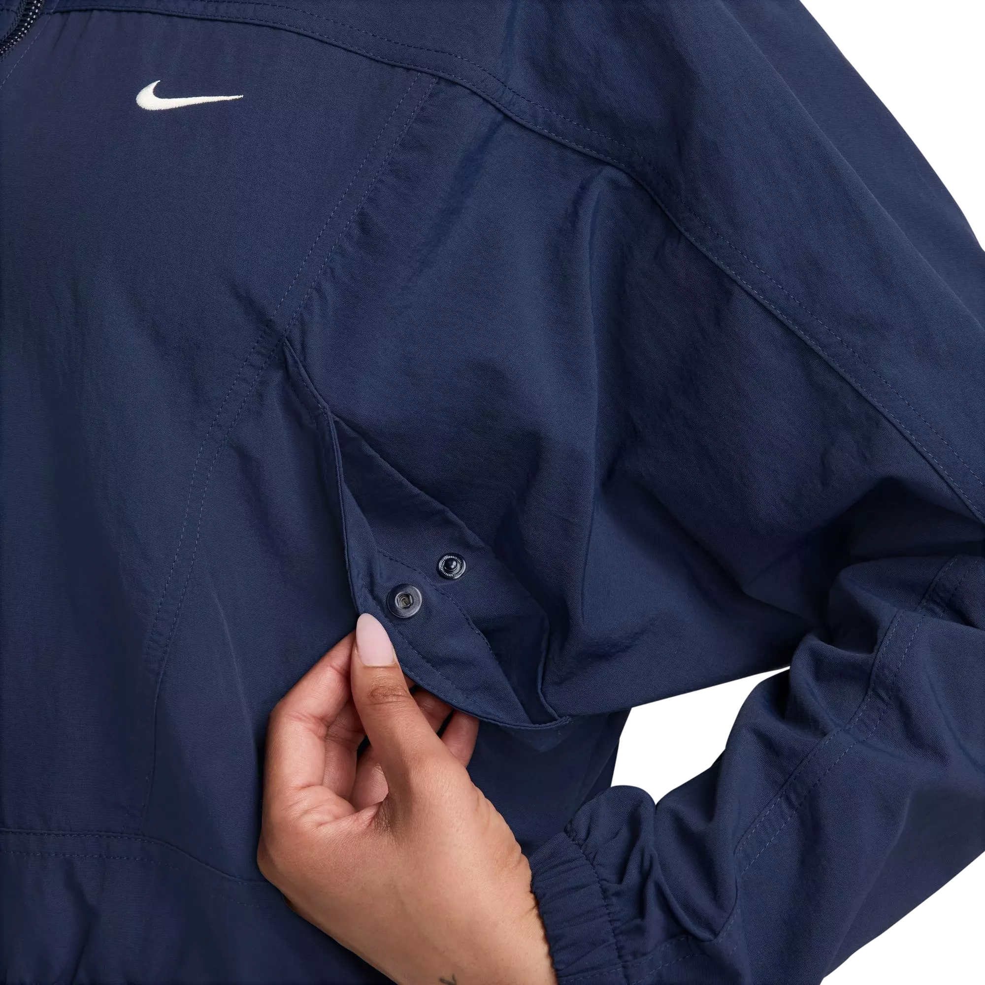 Nike Women's Sportswear Everything Wovens Oversized Repel UV Protection Jacket - NAVY