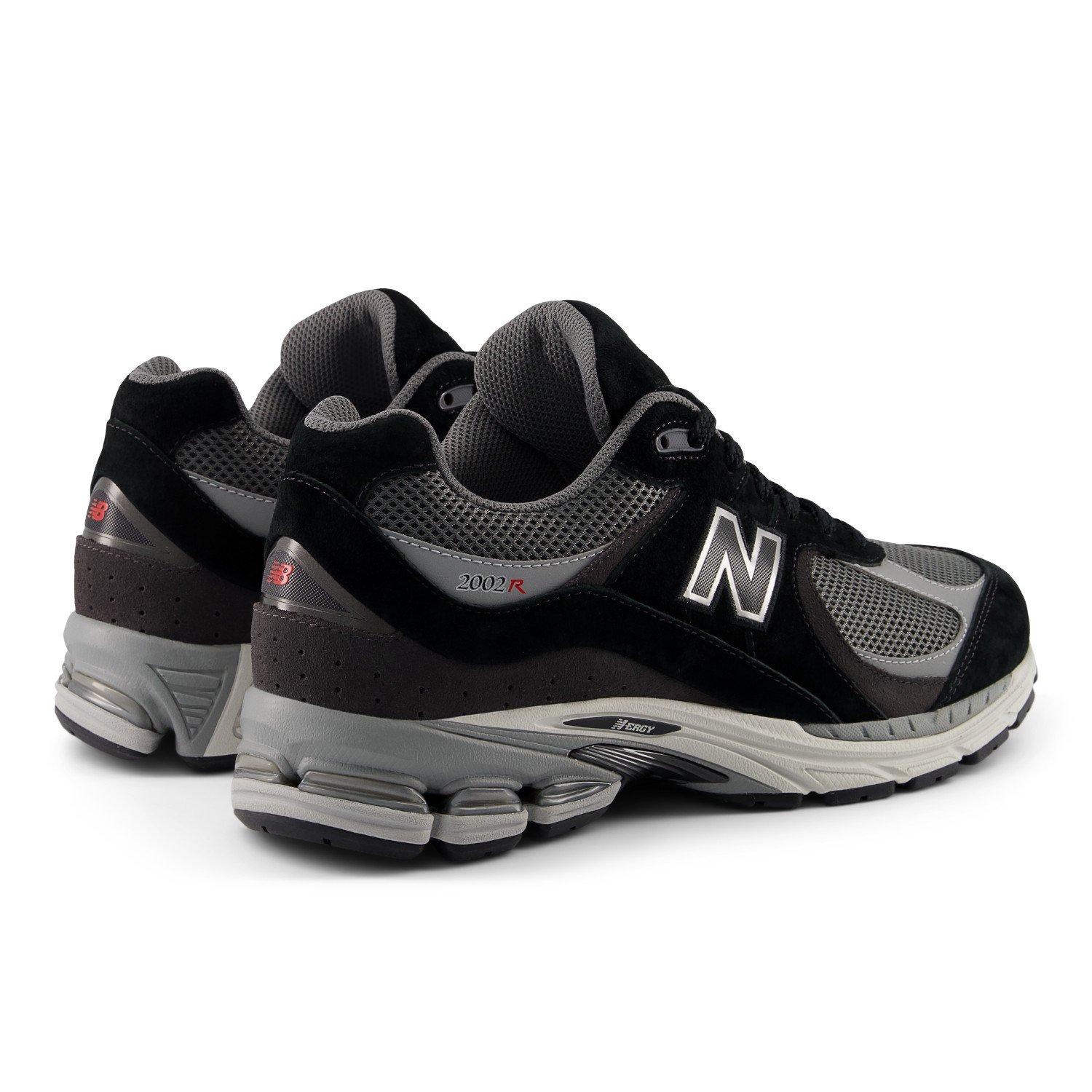 New Balance 2002R Black/Castle Rock Sneaker | Hibbett