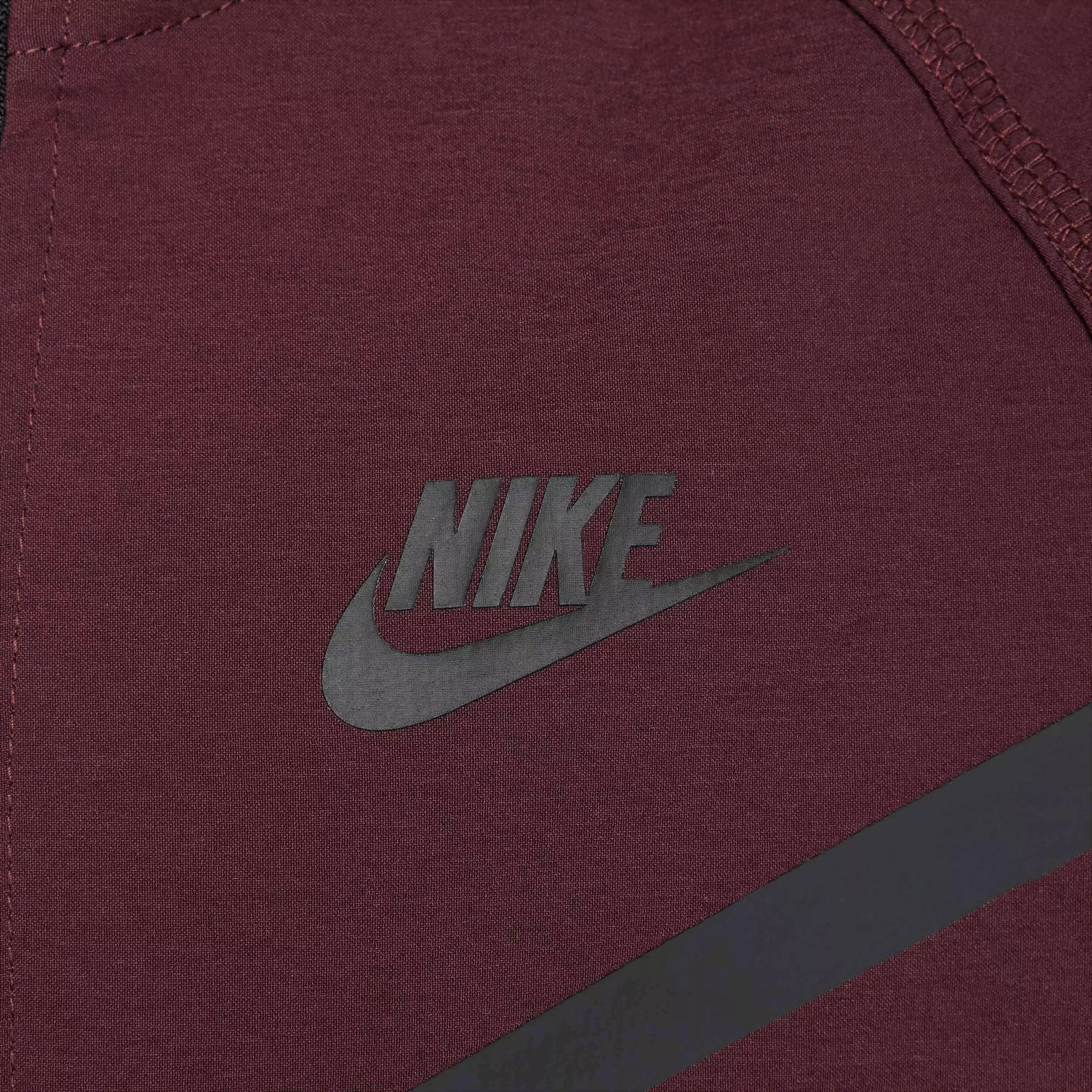 Nike Big Boys' Tech Woven Jacket - BURGUNDY