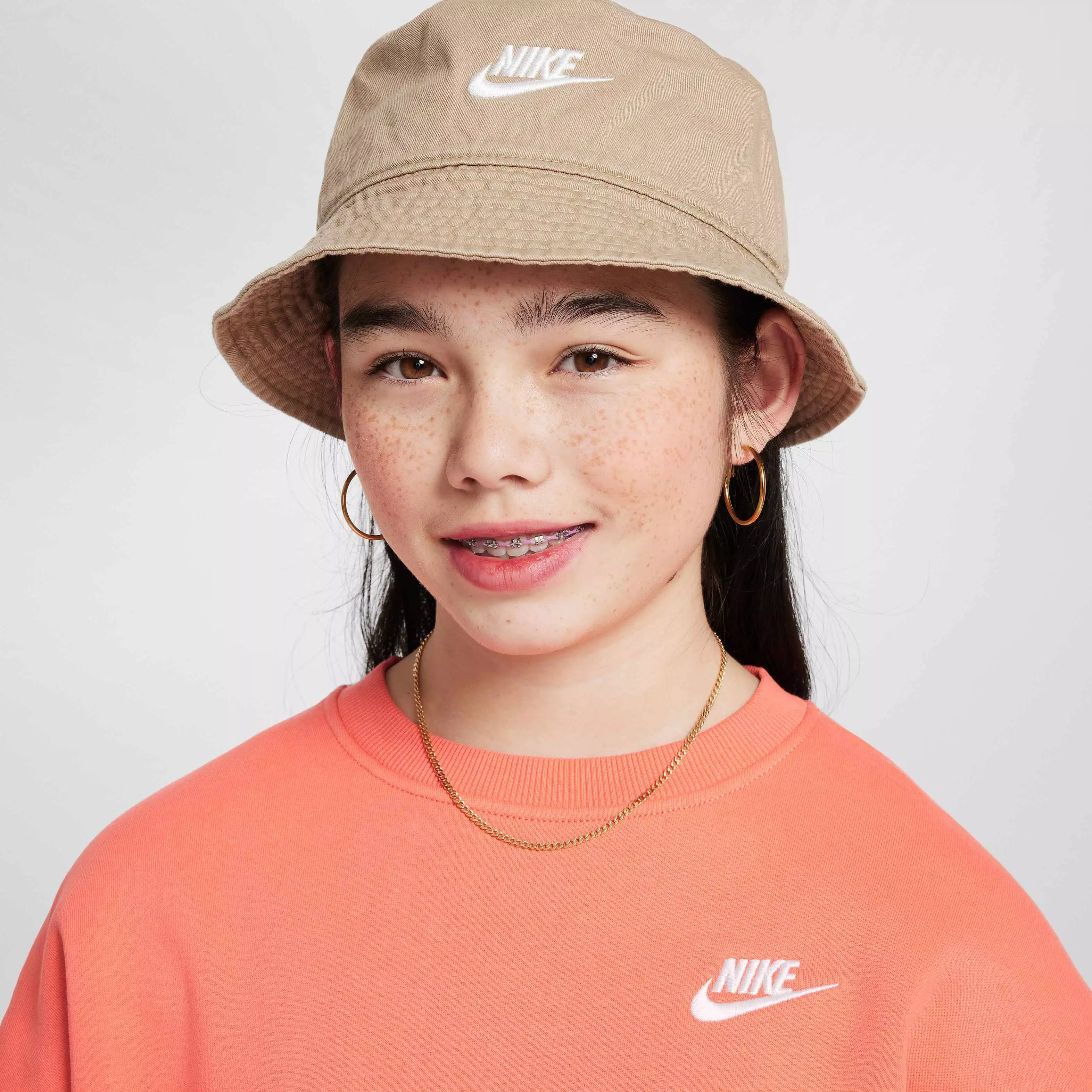 Nike Big Girls' Sportswear Club Fleece Boxy Crew-Neck LBR Sweatshirt - ORANGE