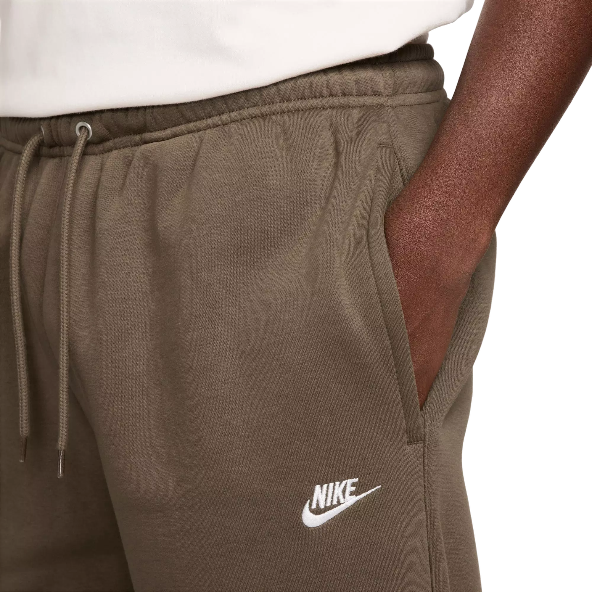 Nike Men's Club Open Hem Brushed Fleece Pants - BROWN