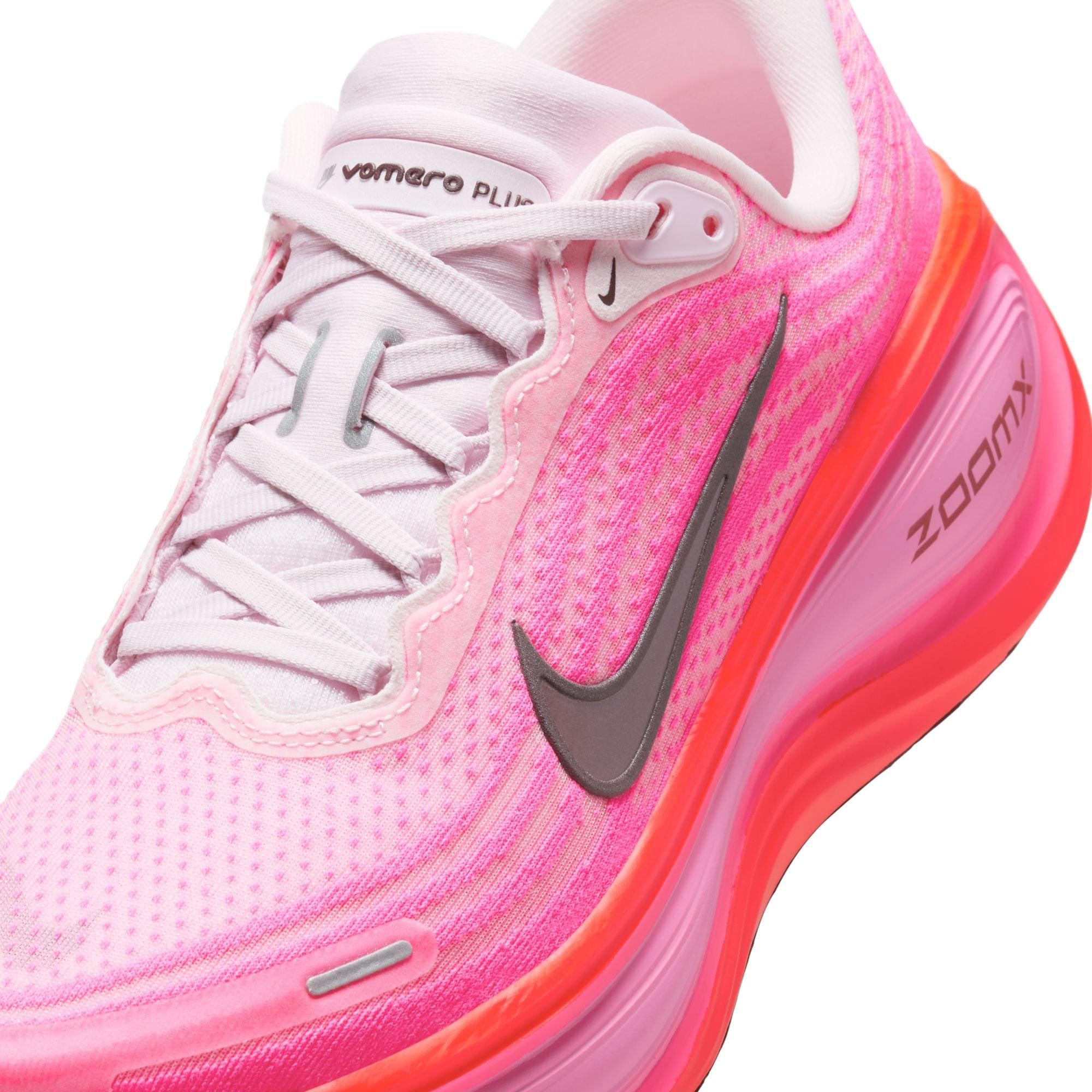 Nike Vomero Plus "Hyper Pink" Women's Shoe - PINK Thumbnail View 9