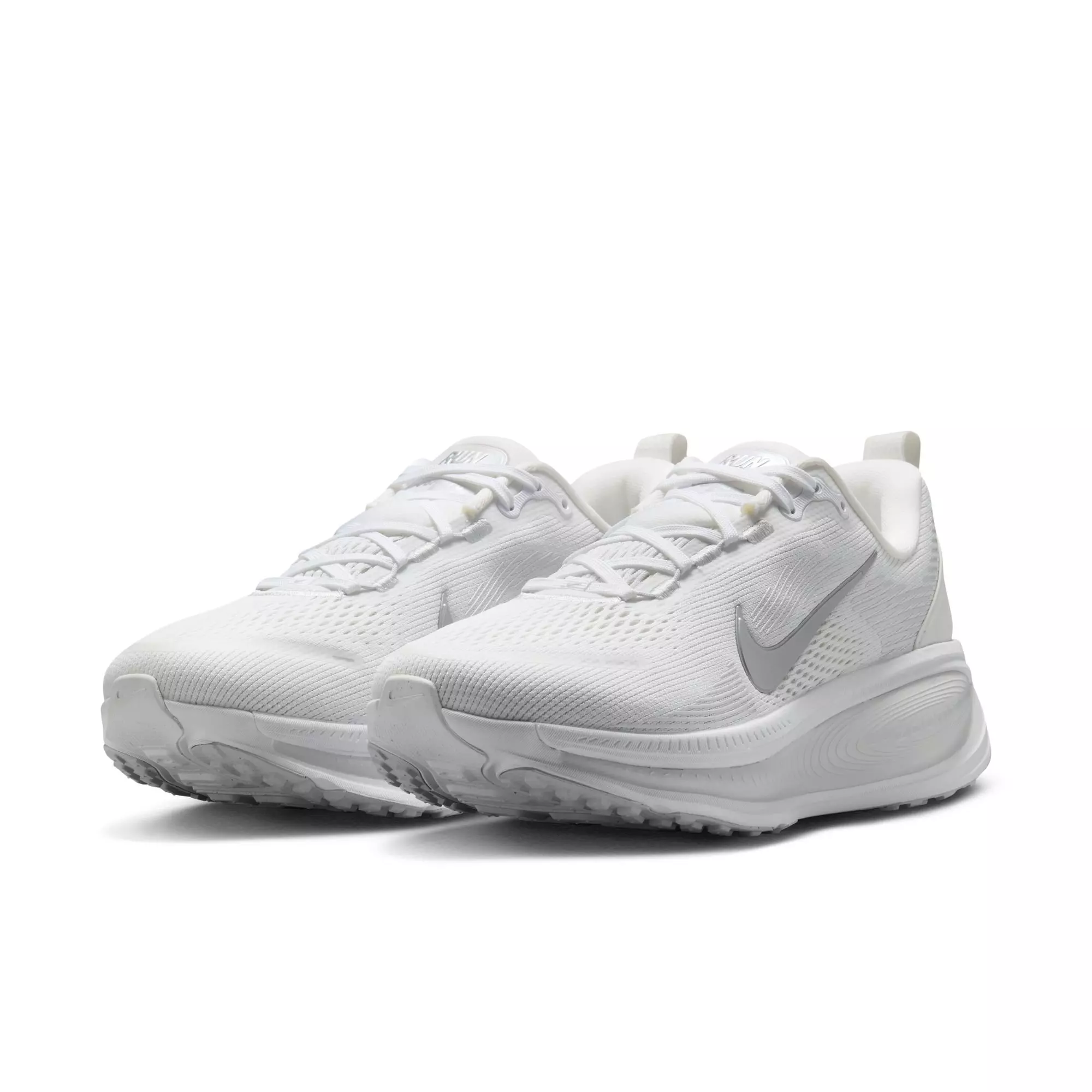 Nike Vomero 18 "White/Metallic Silver/Photon Dust" Women's Shoe - WHITE/SILVER