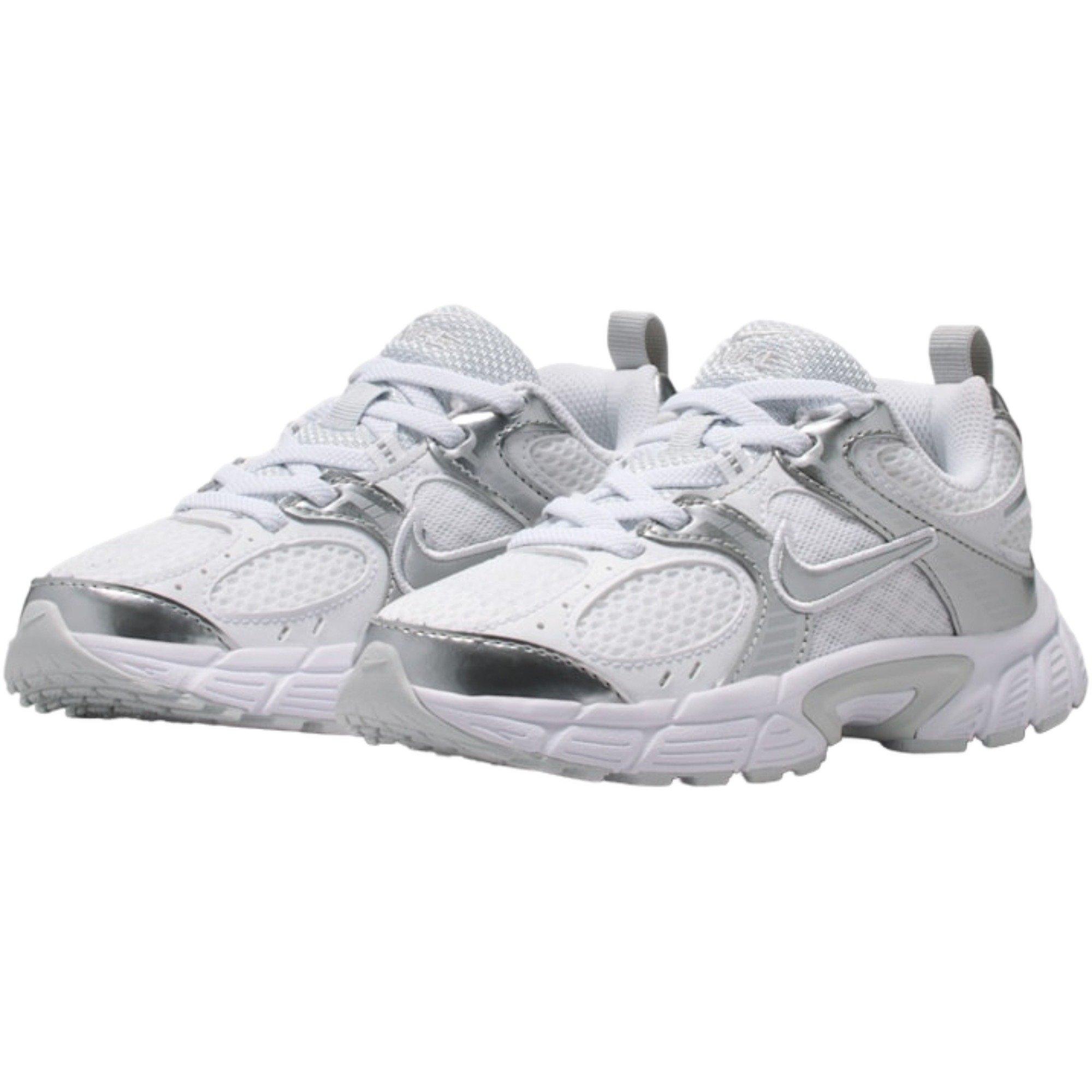 Nike V5 RNR "White/Pure Platinum/Metallic Silver" Preschool Girls' Shoe - WHITE Thumbnail View 3