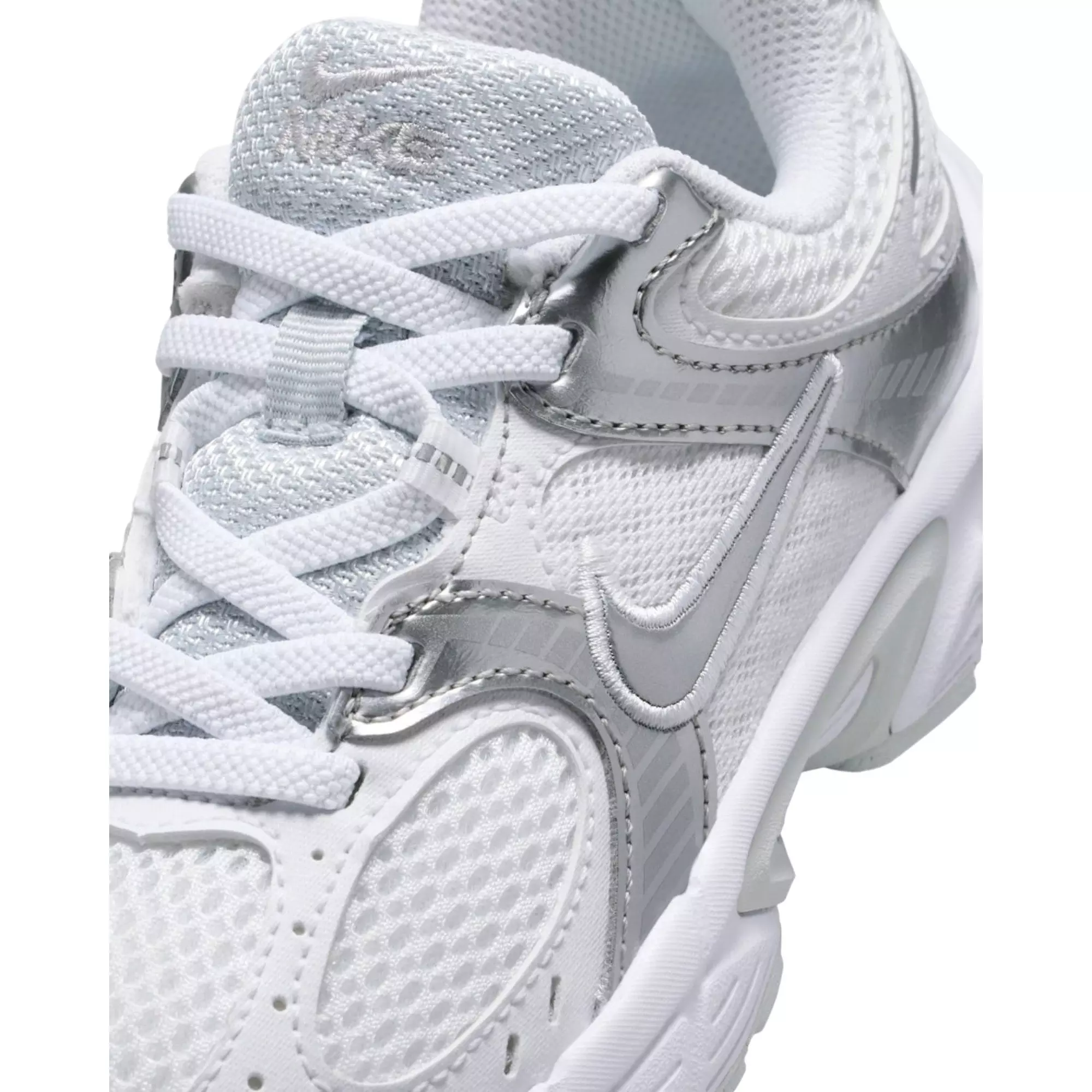 Nike V5 RNR "White/Pure Platinum/Metallic Silver" Preschool Girls' Shoe - WHITE